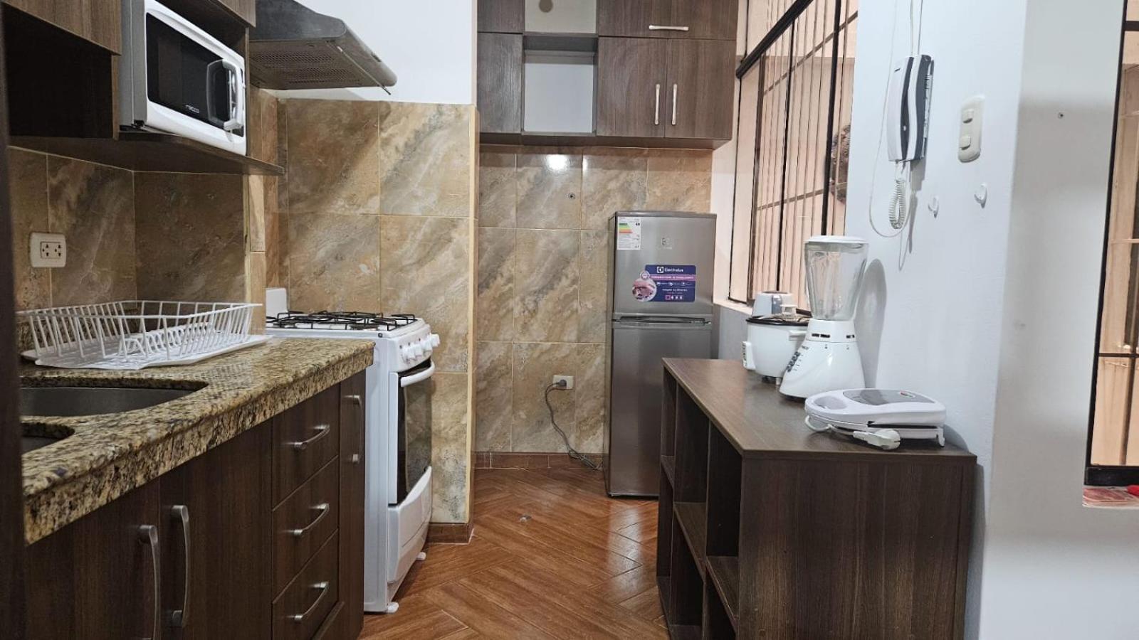 Departamento cerca a centros comerciales