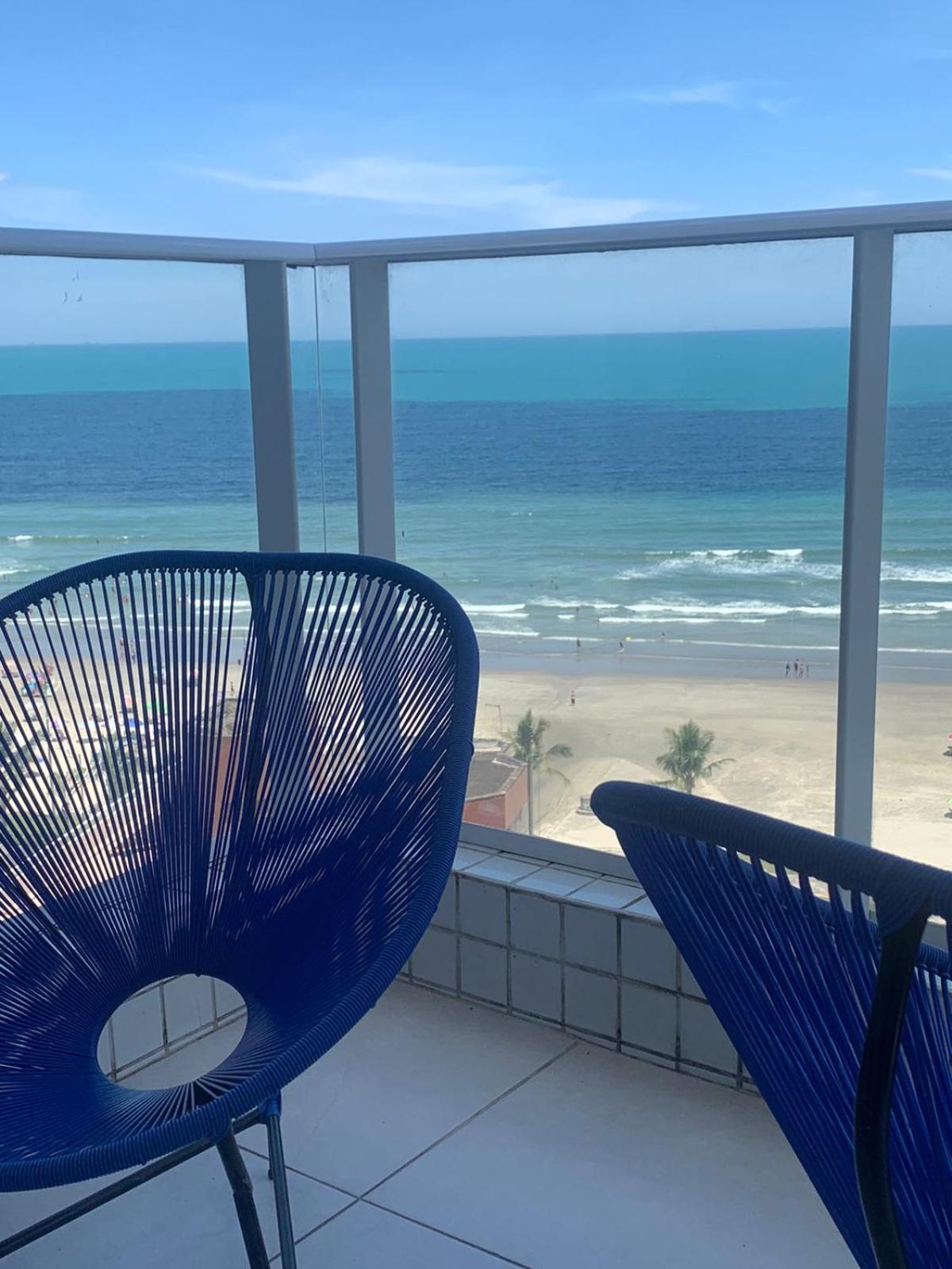 Frente ao Mar, Sacada e Garagem