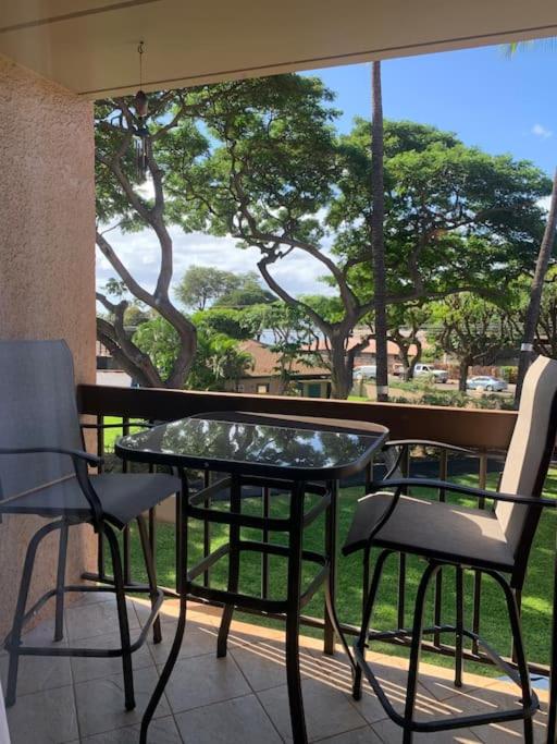 Maui Vista one bedroom across the street from Kam1 beach shops and restaurants view 4