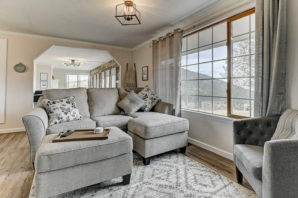Canon City Vacations - Stay in a Historic Gold Mine Town w/Mountain Views - Property Image 1