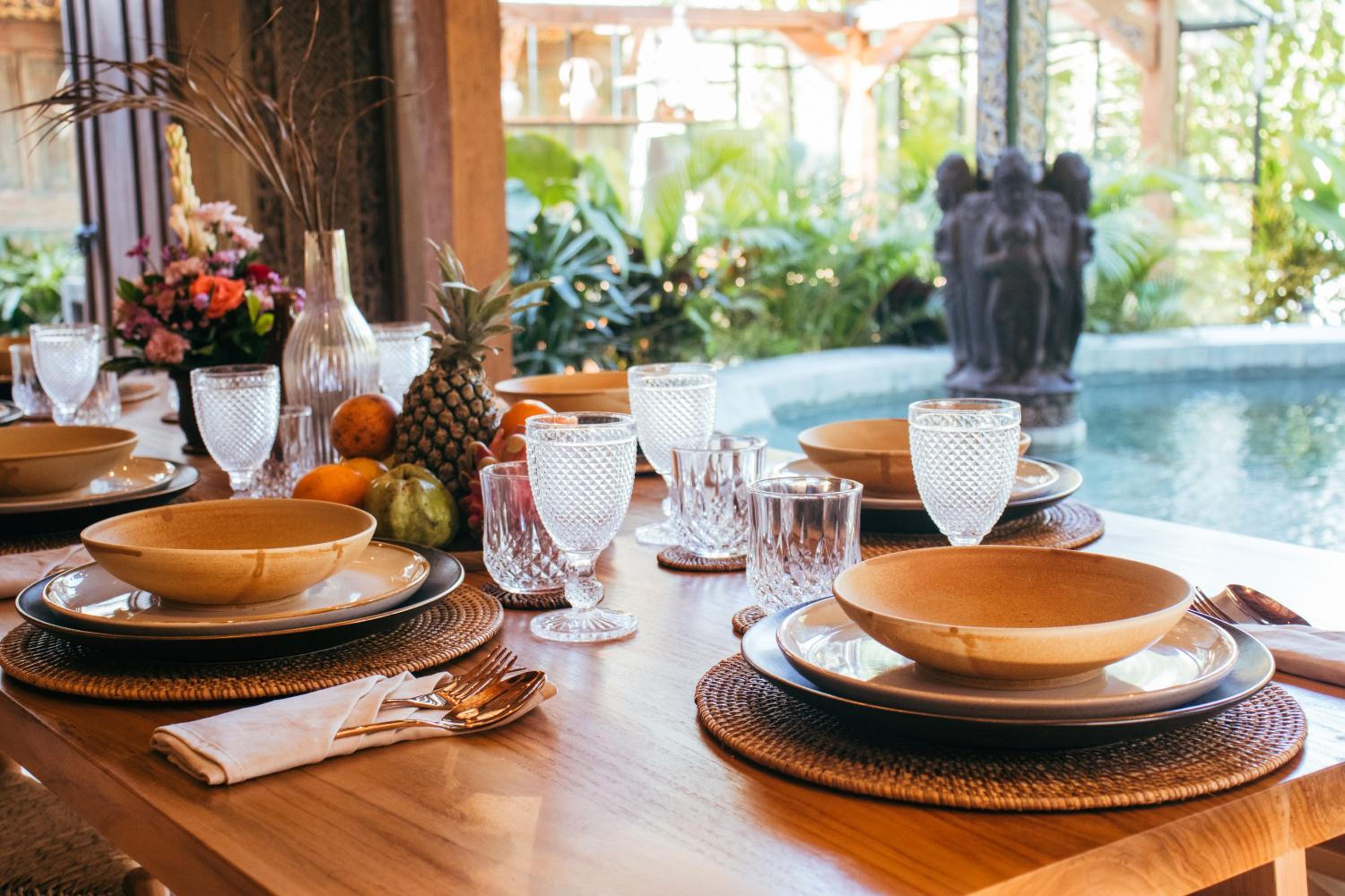 Stunning & Unique 4 Bed Villa, Daily B'Fast view 5