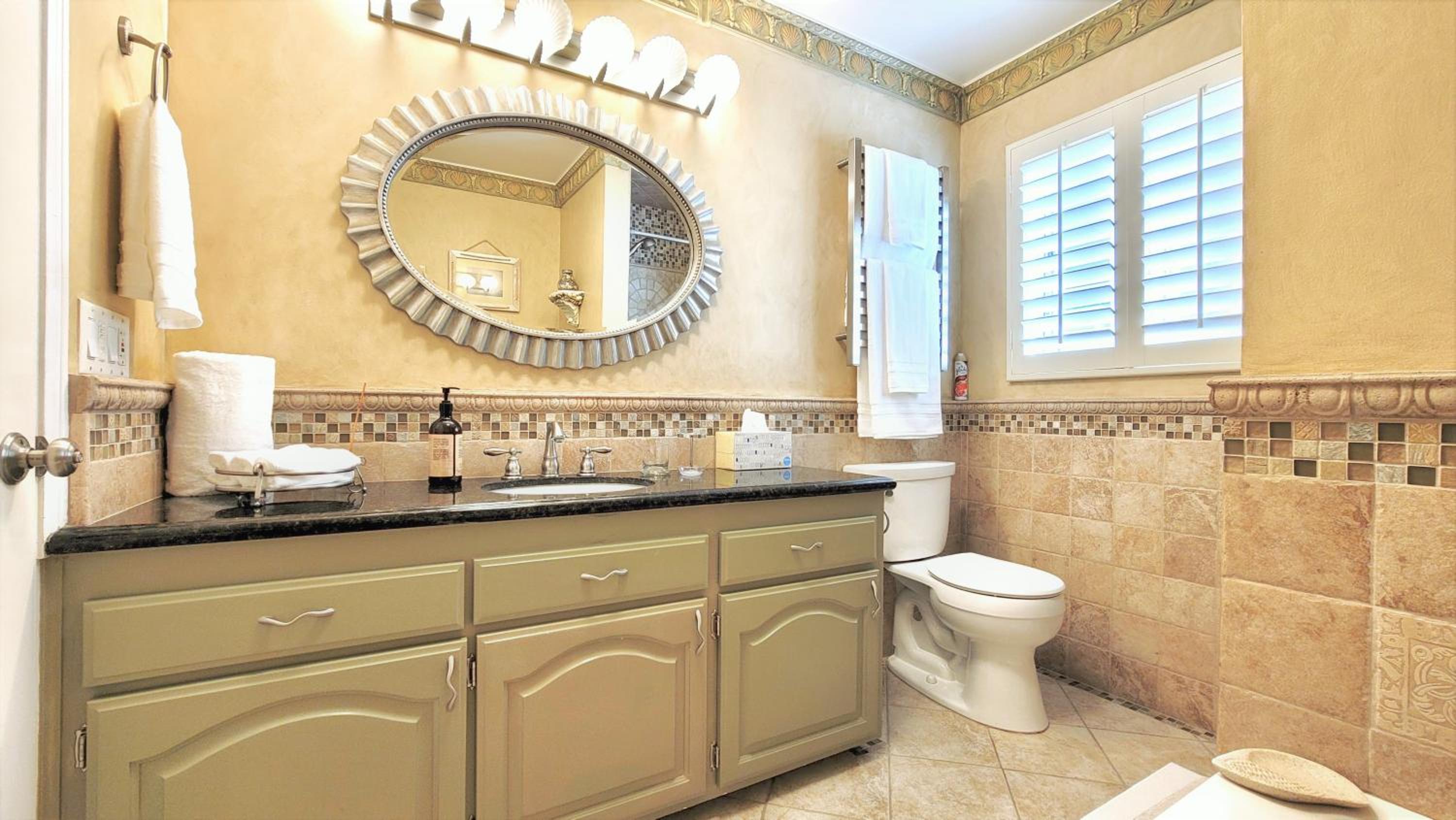 CASA LUX MONICA Prime Santa Monica Luxury Home ONE-OF-A-KIND