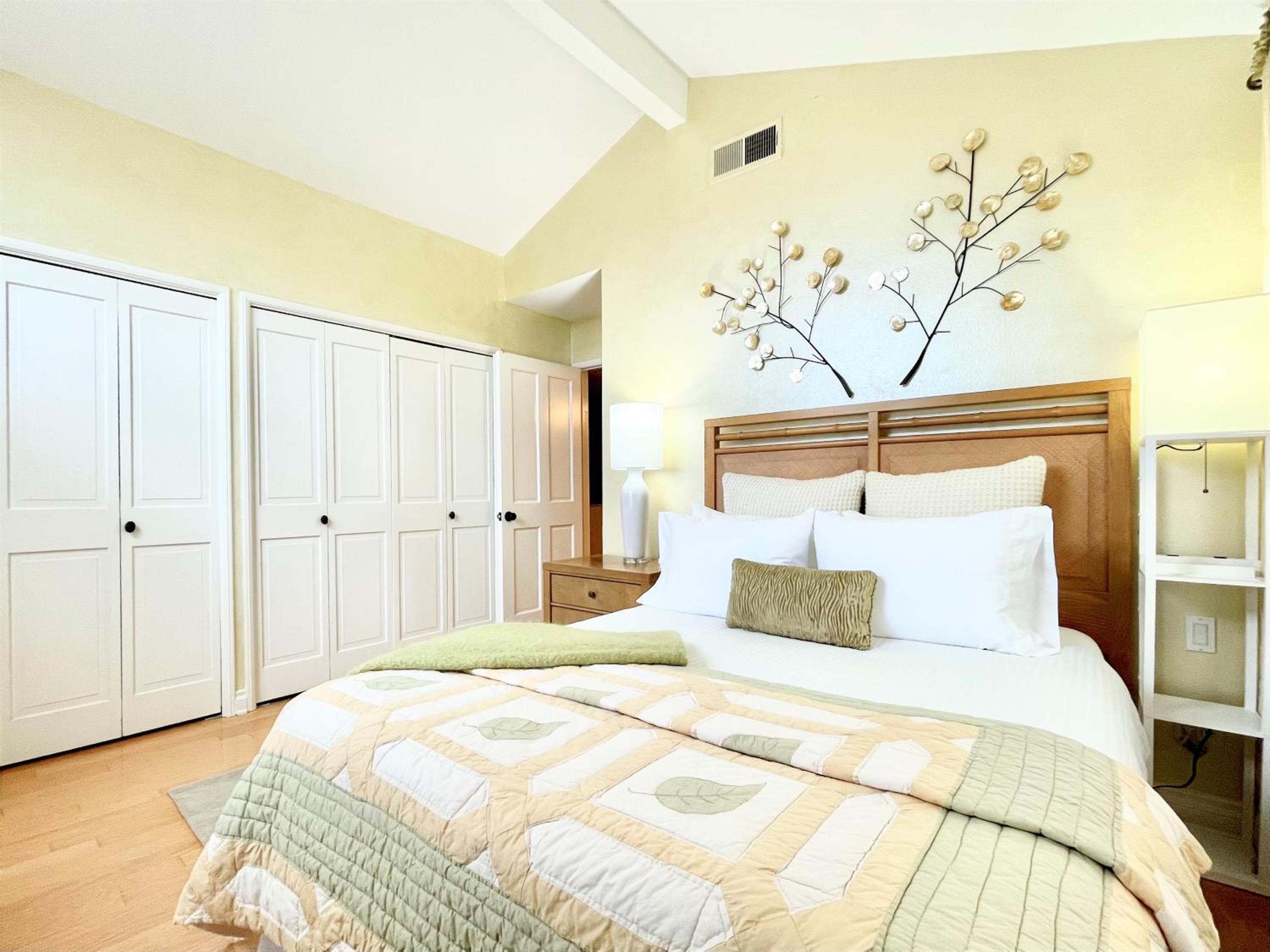 CASA LUX MONICA Prime Santa Monica Luxury Home ONE-OF-A-KIND