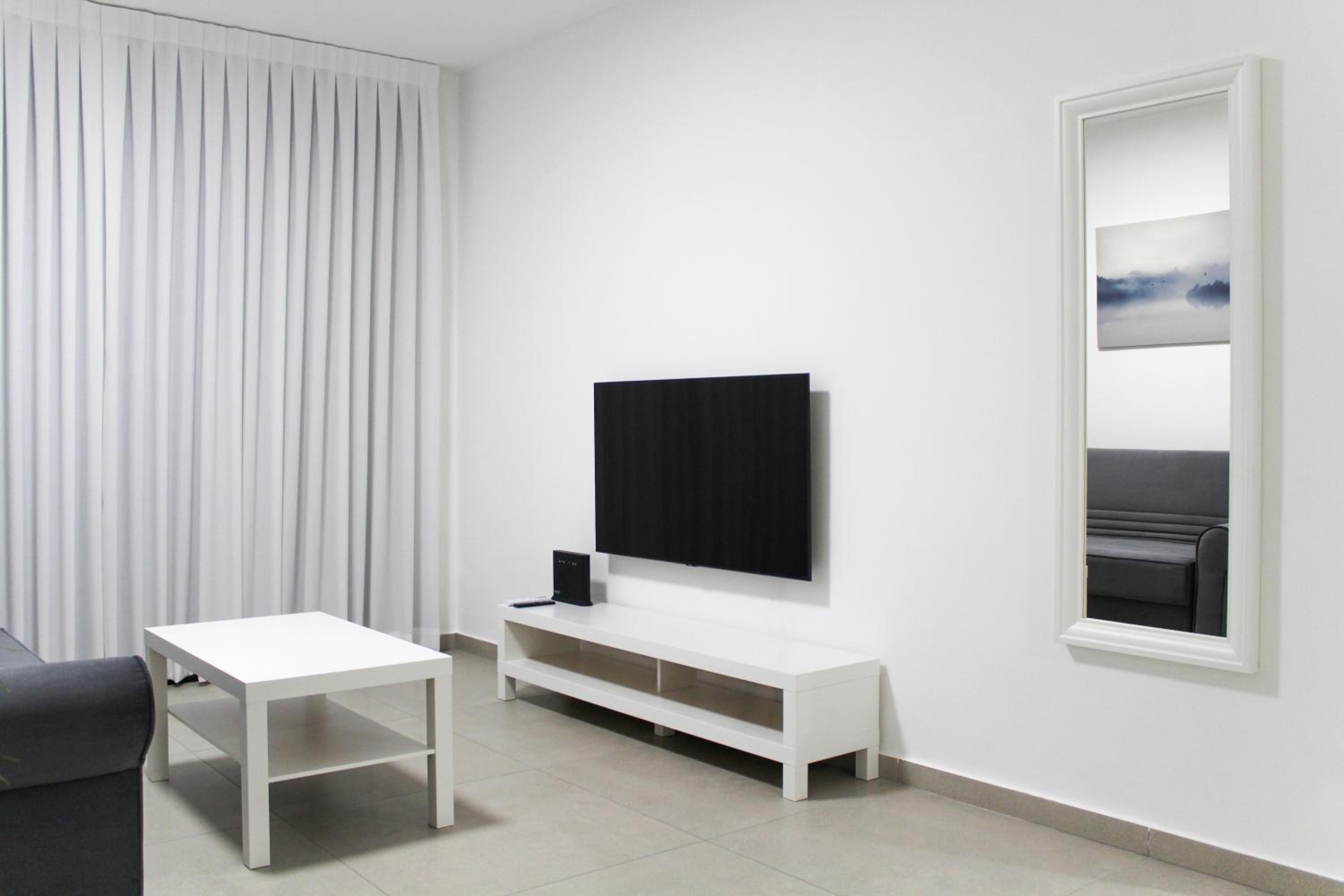 Luxury Family Apartment #3 By Hashdera Eilat view 4