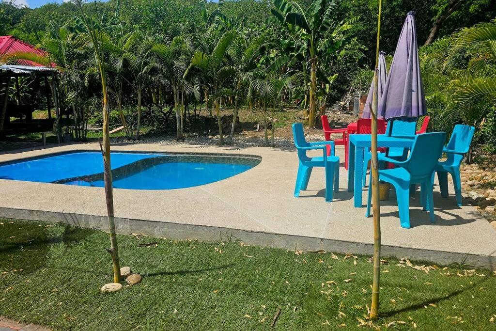 Casa linda a 5 km de Girardot.