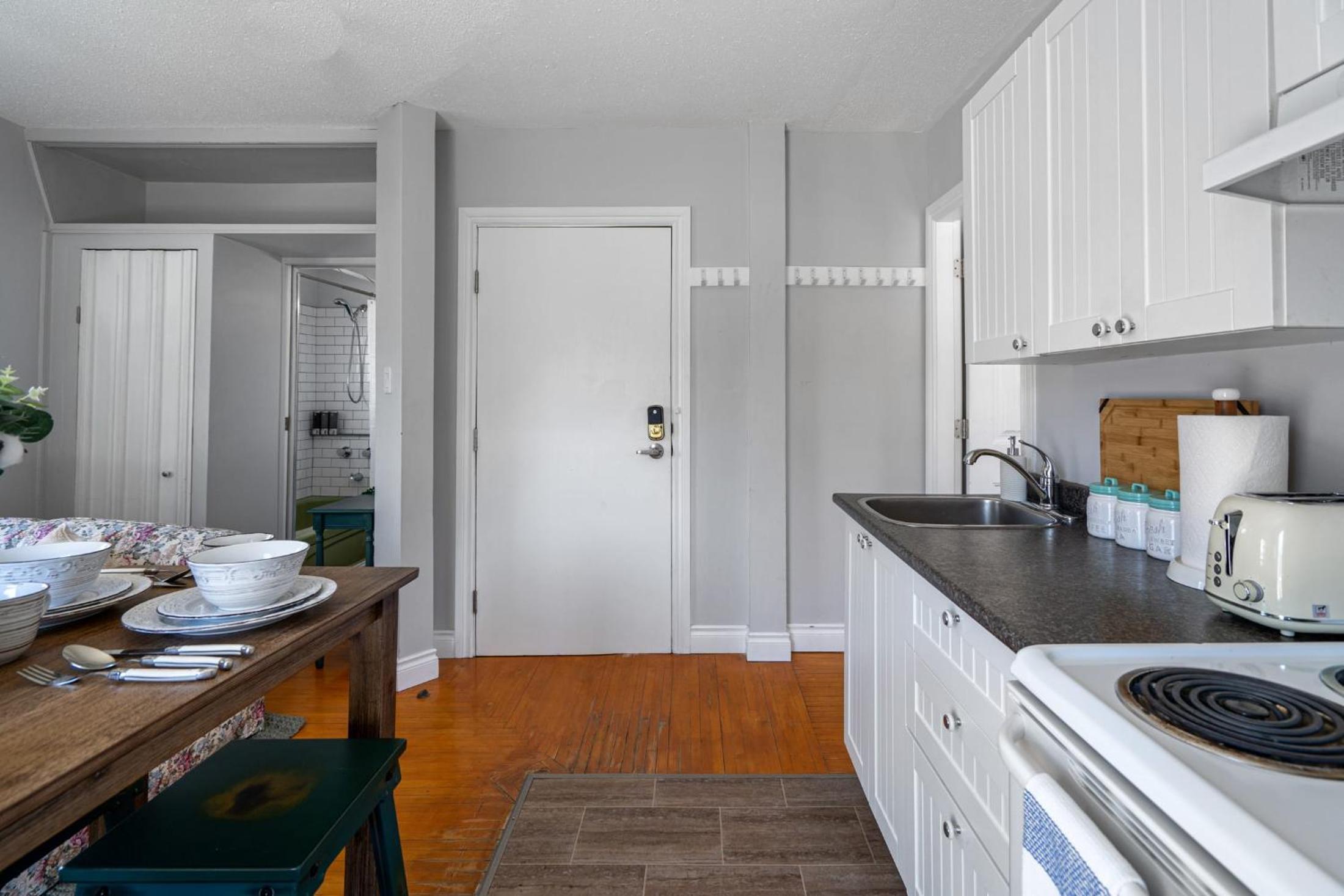 Victorian Suite No Service Fees Heritage Home