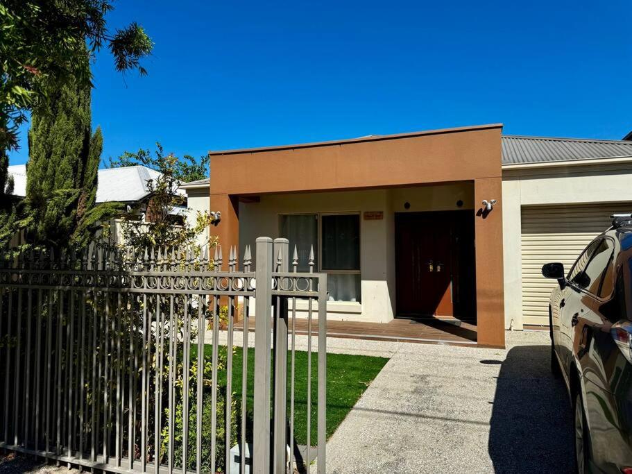 Morden Elegant 4 Bedroom House