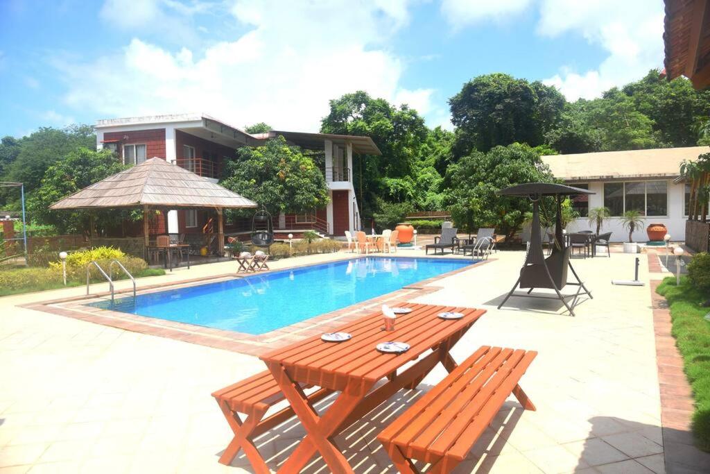 ZIRAD 7BHK VILLA ALIBAUG WITH GAZEBO & POOL view 2