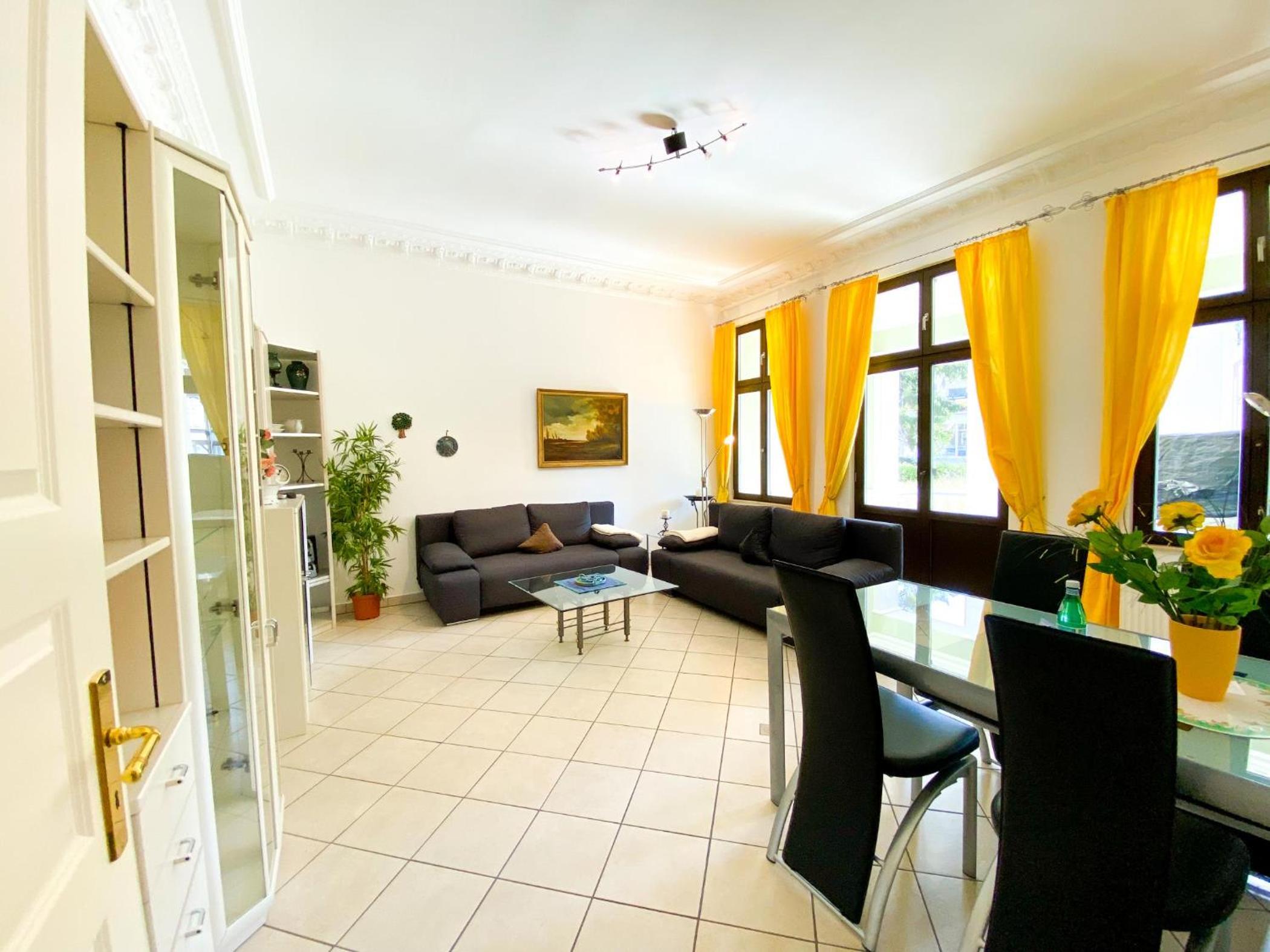 Großzügige Fewo mit überdachter Terrasse, eigener Waschmaschine