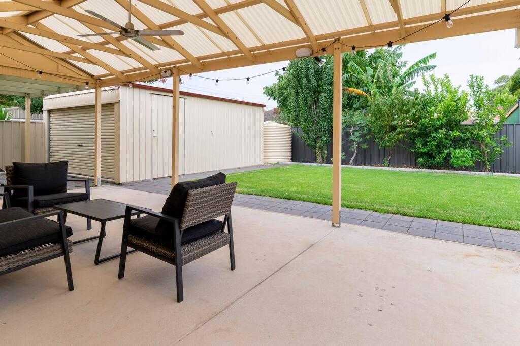 Birkinshaw Villa ( 3 Bedroom with Parkings )