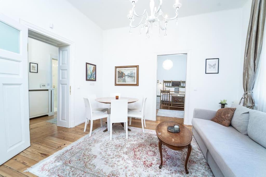 Best Point in the City / 2 Bedrooms