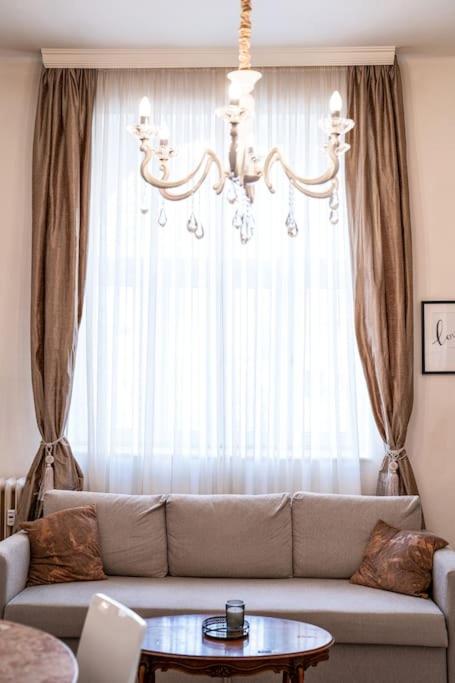 Best Point in the City / 2 Bedrooms