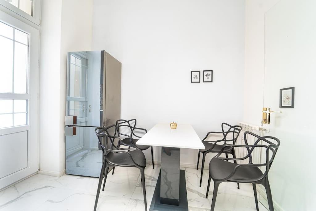 Best Point in the City / 2 Bedrooms