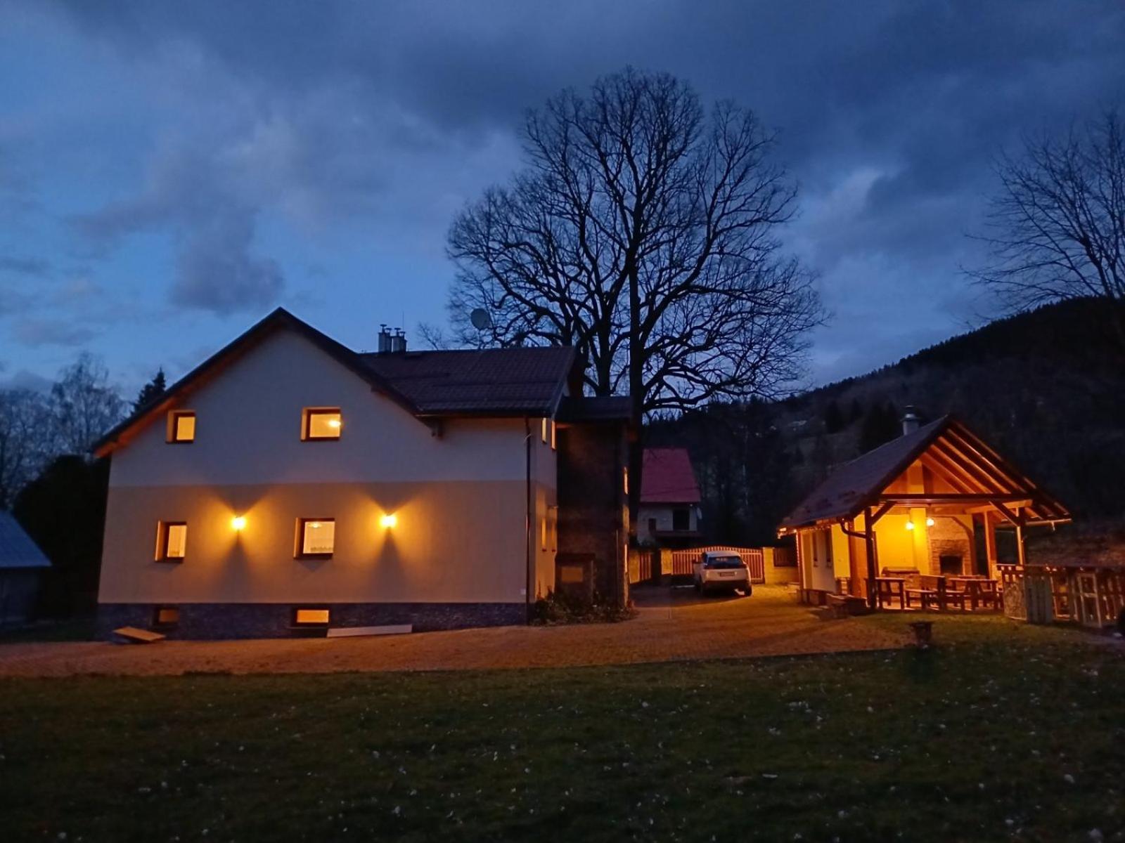 Vila Pohoda - Apartmán s vonkajšou terasou a záhradou view 5