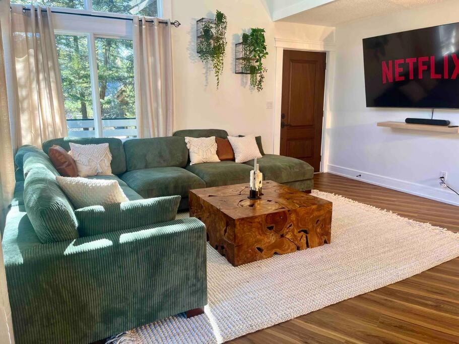 Verde Vista - Steam Shower - Theatre - Ping-Pong