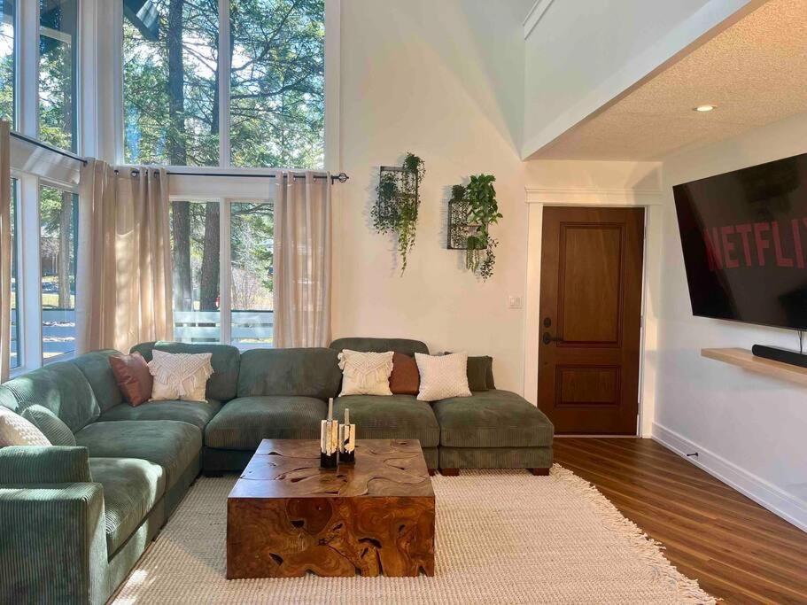 Verde Vista - Steam Shower - Theatre - Ping-Pong