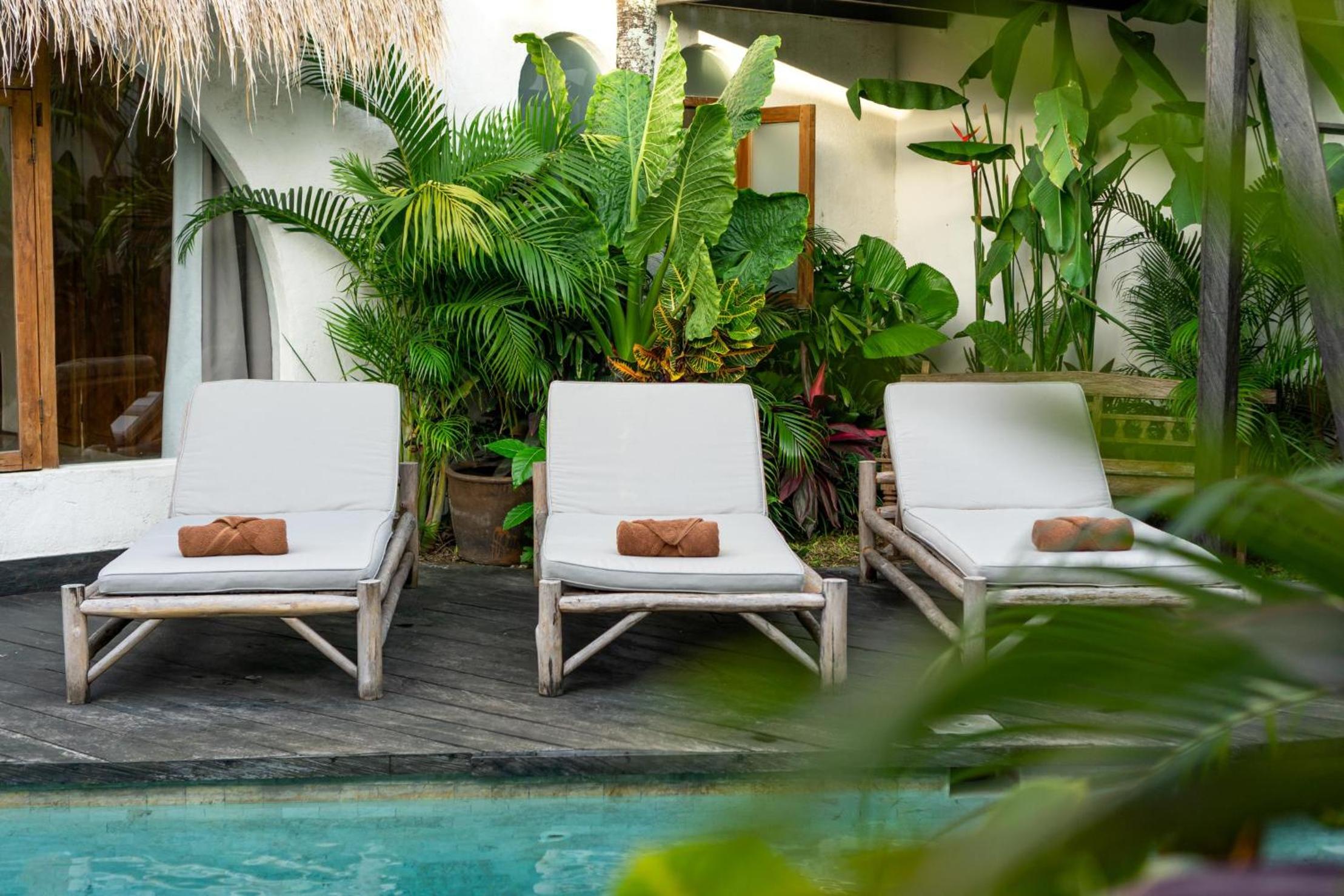 Villa Marbella - Stunning Chic 4BR Villa in Umalas, Private Retreat Next to Canggu