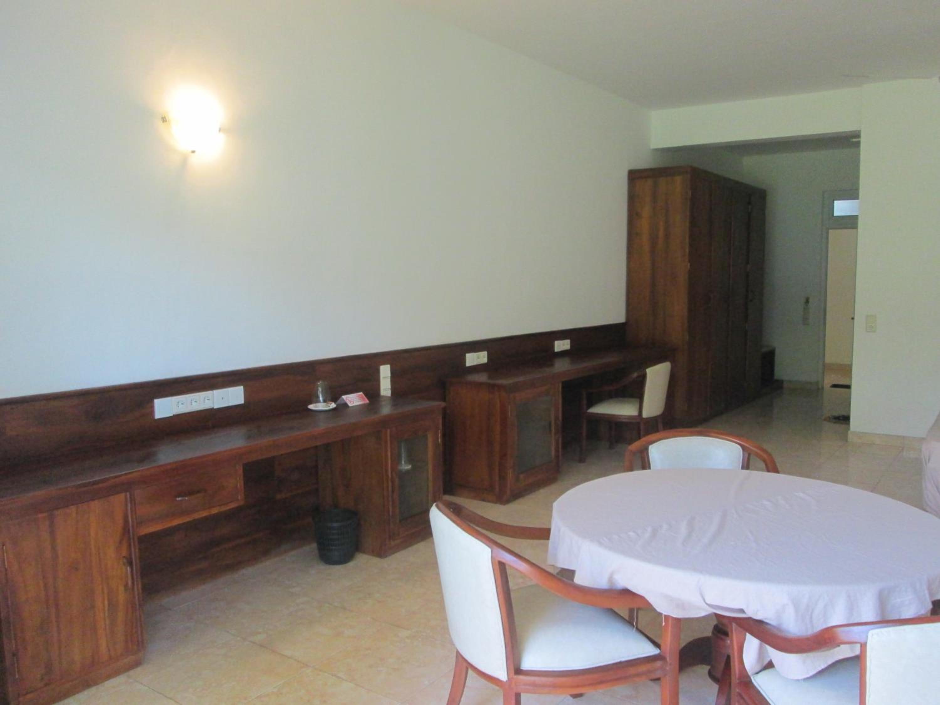 Raja Beach Hotel