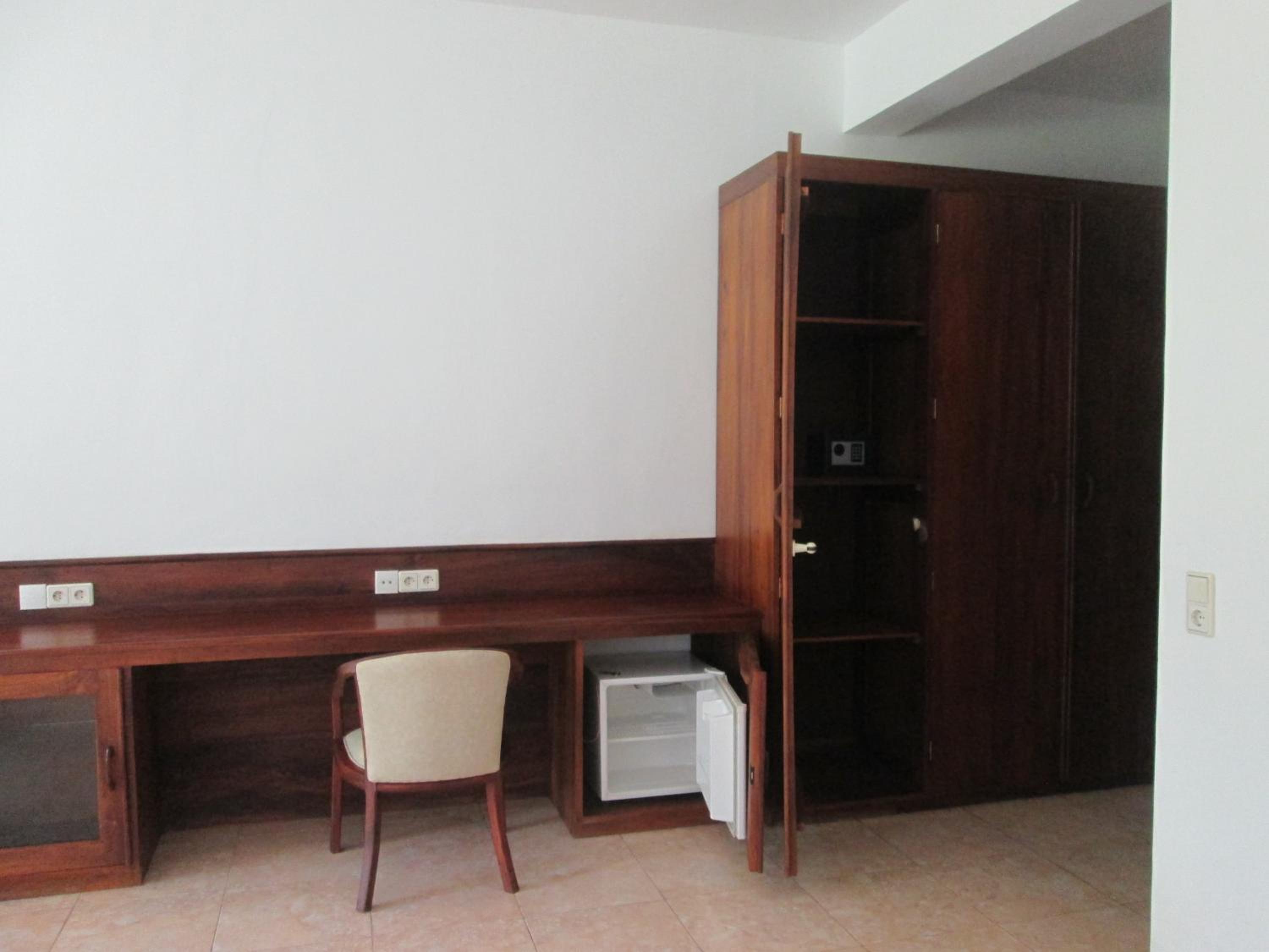 Raja Beach Hotel