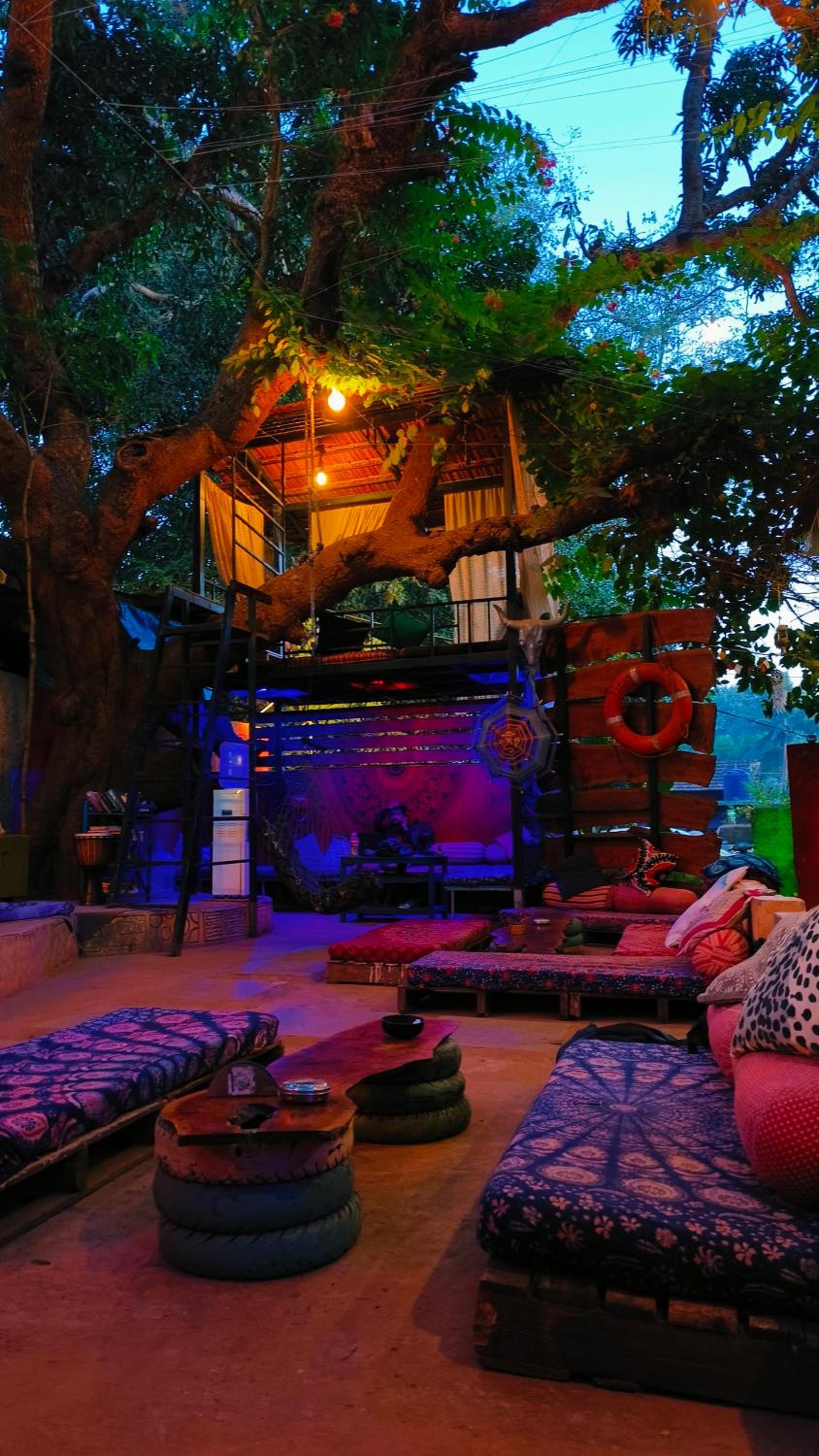 lounge