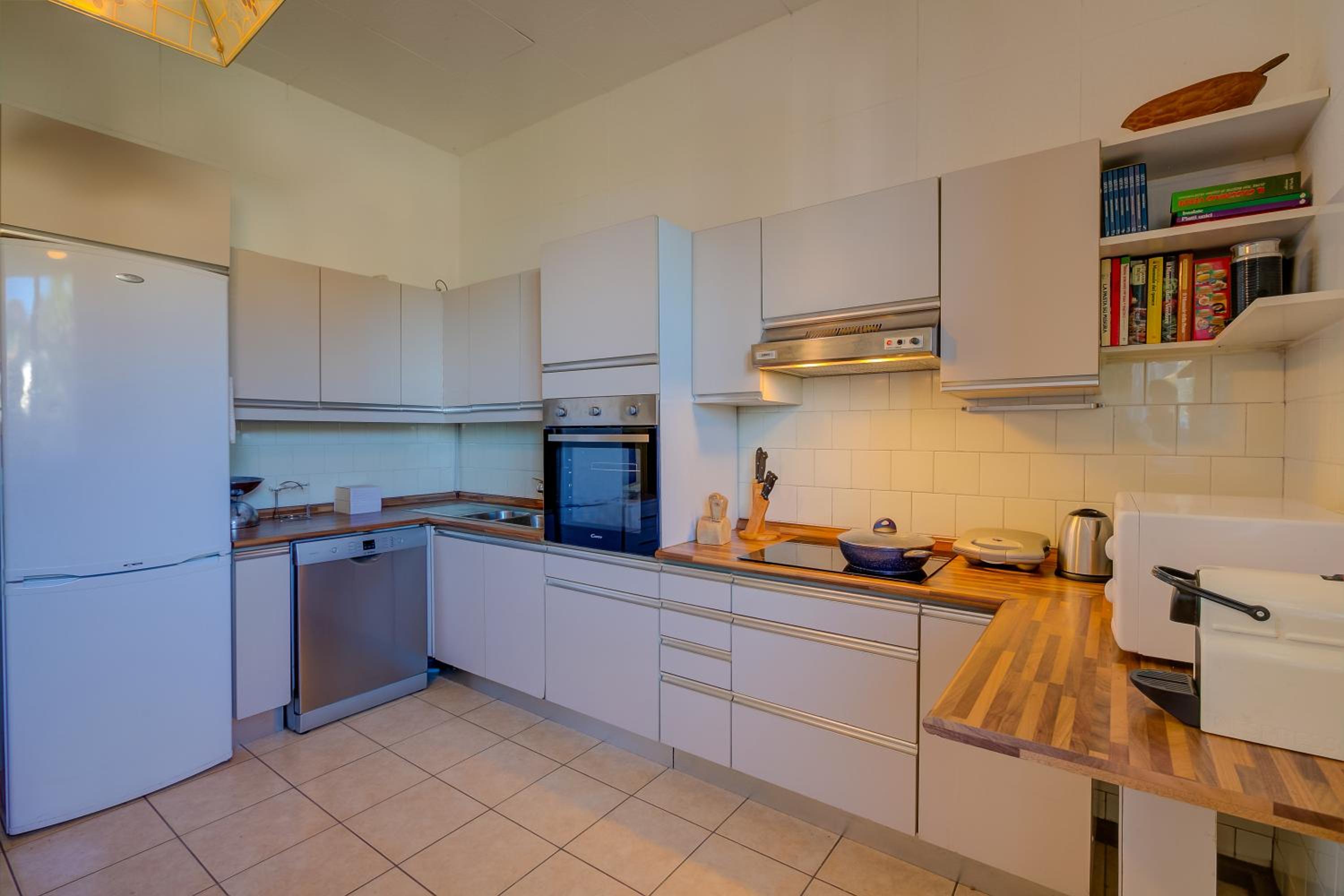 Blooming Villa Cos Lake View - Happy Rentals view 4