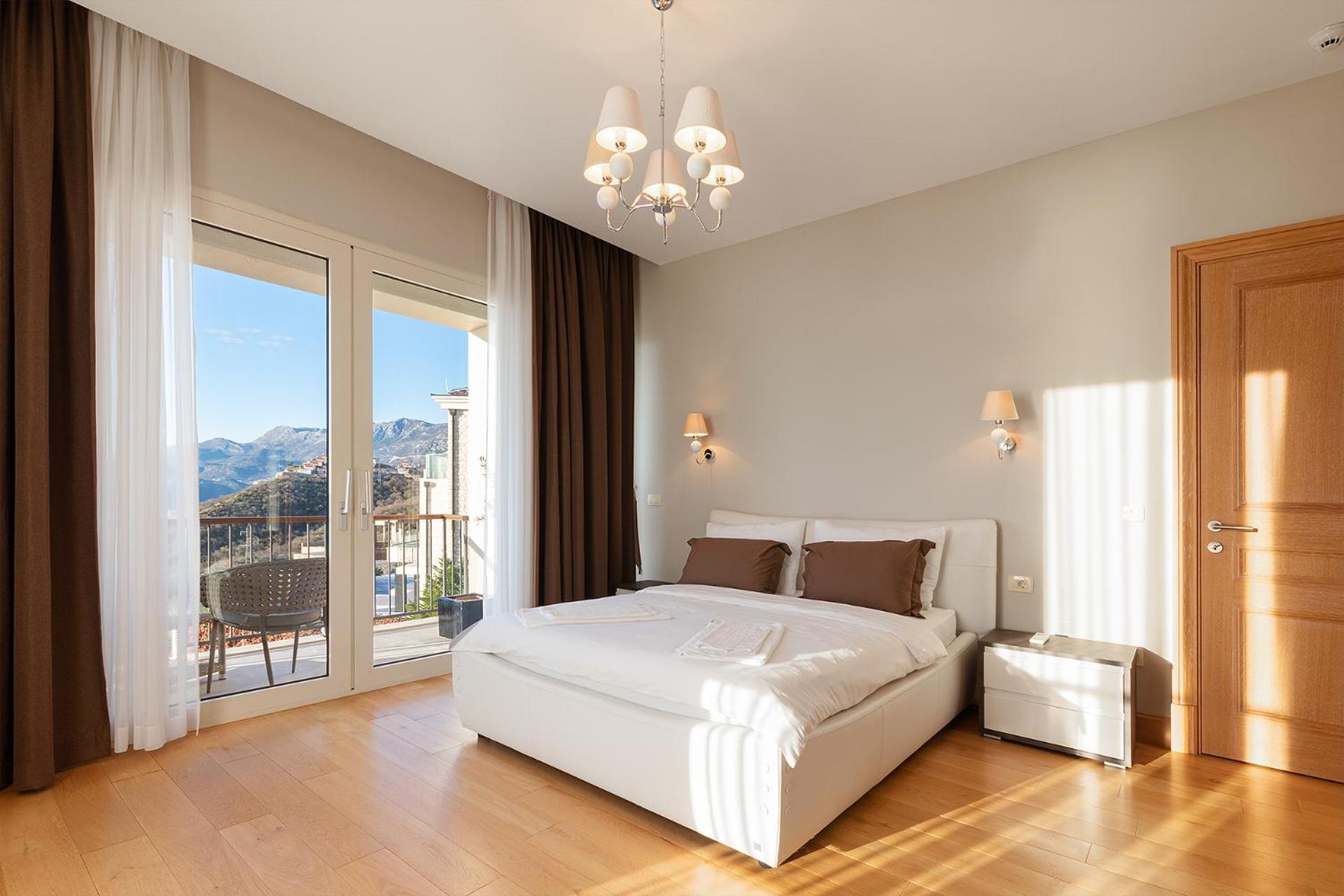 Villa Hedonism
