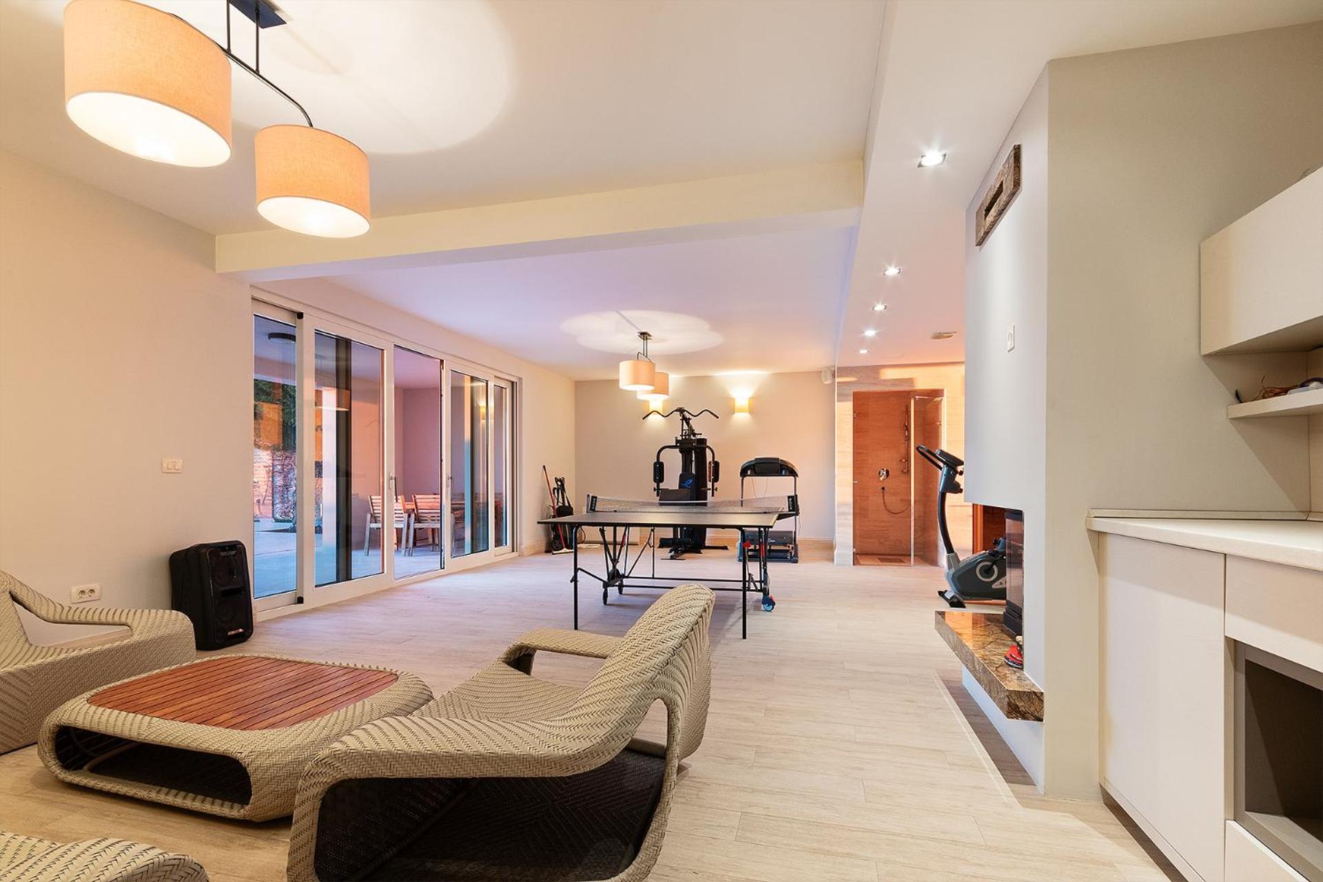 Villa Hedonism