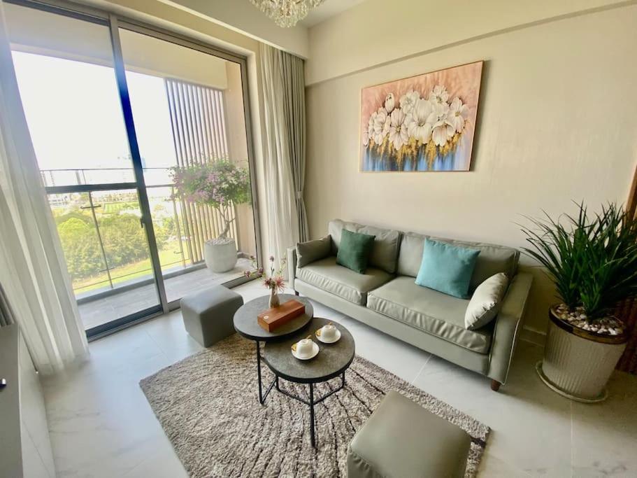 Midtown The Signature ,Apartment A1204 River View and balcony