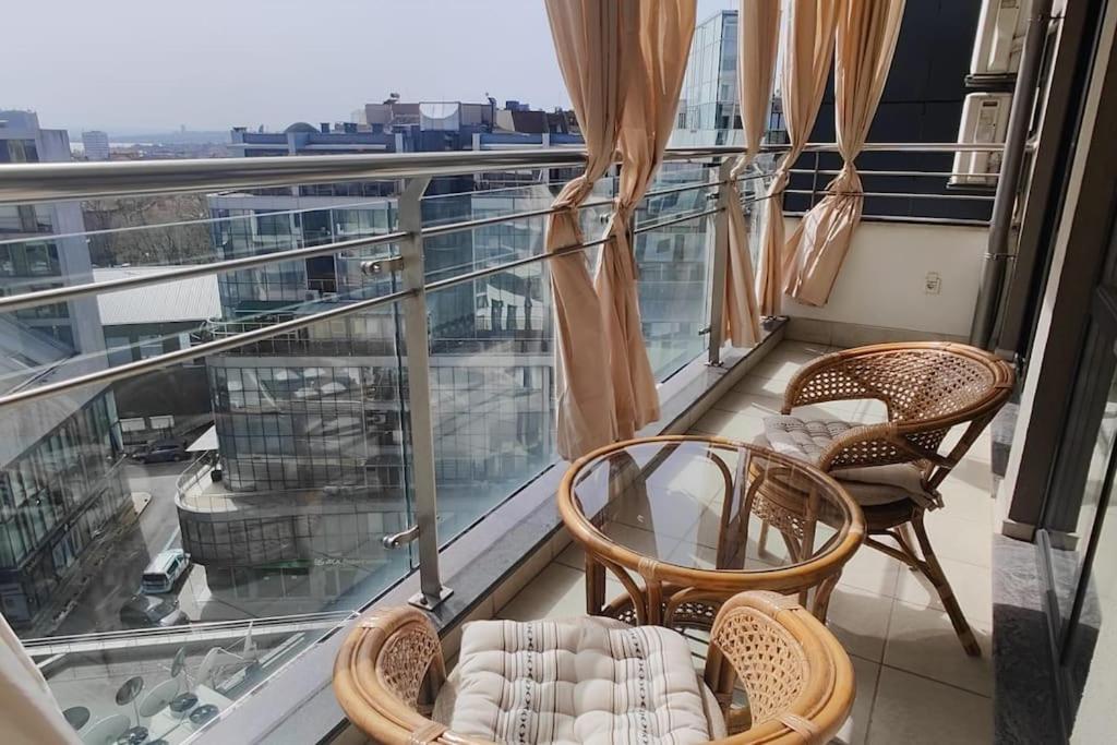 Luxury Sea Sunset Deluxe Apartment