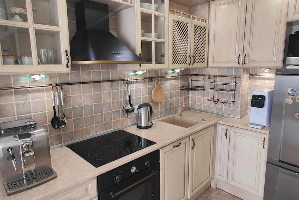 Luxury Sea Sunset Deluxe Apartment