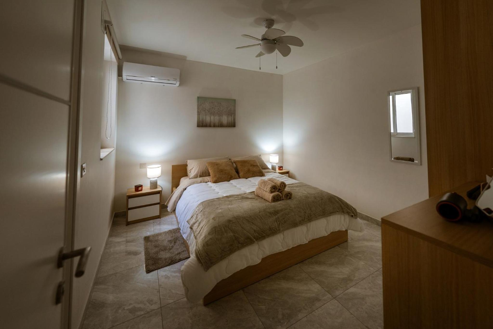 Amazing terraced apartment with free parking