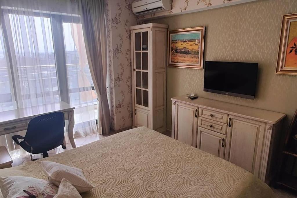 Luxury Sea Sunset Deluxe Apartment