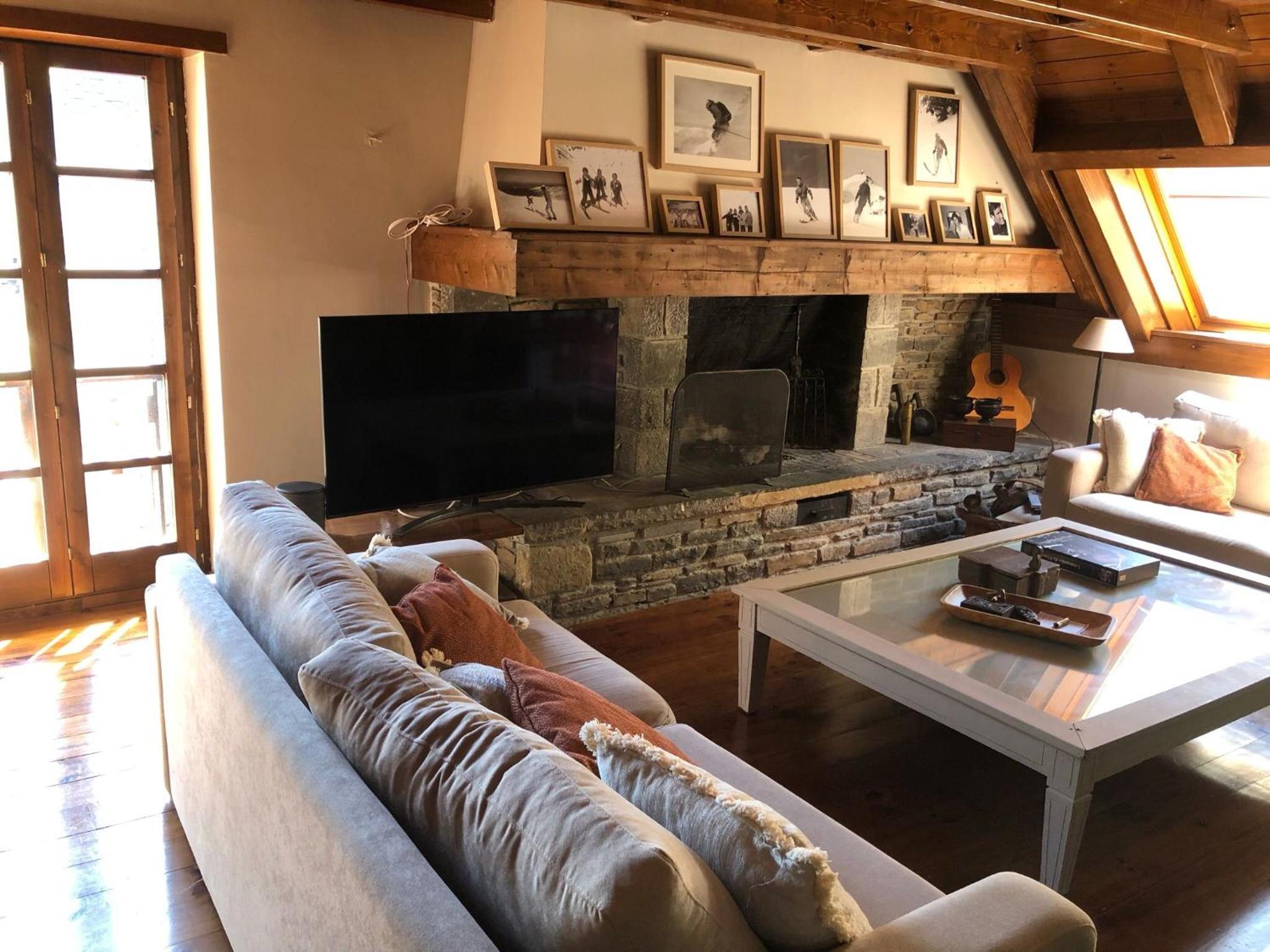Casa Arties