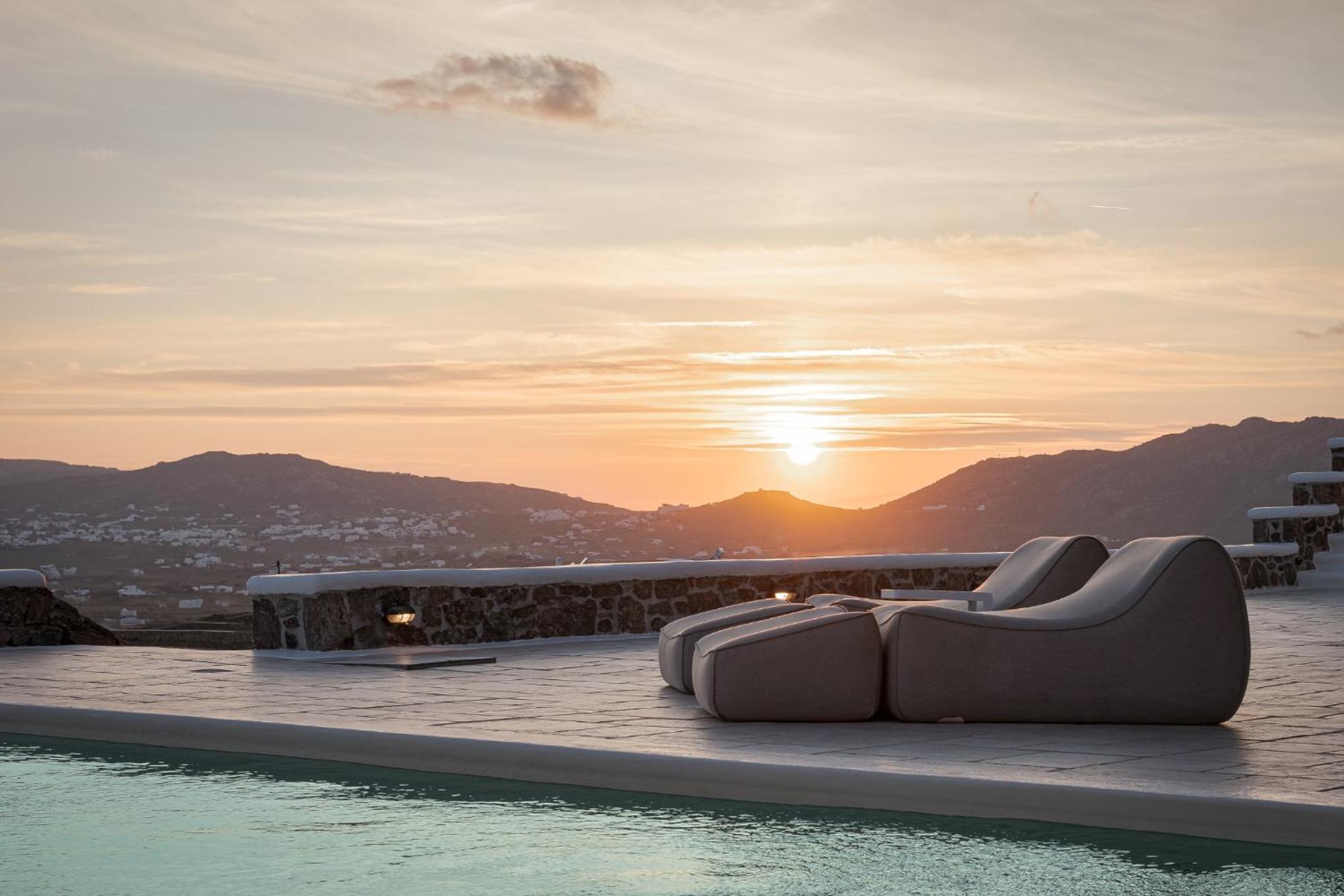 Mykonian Icon Villa