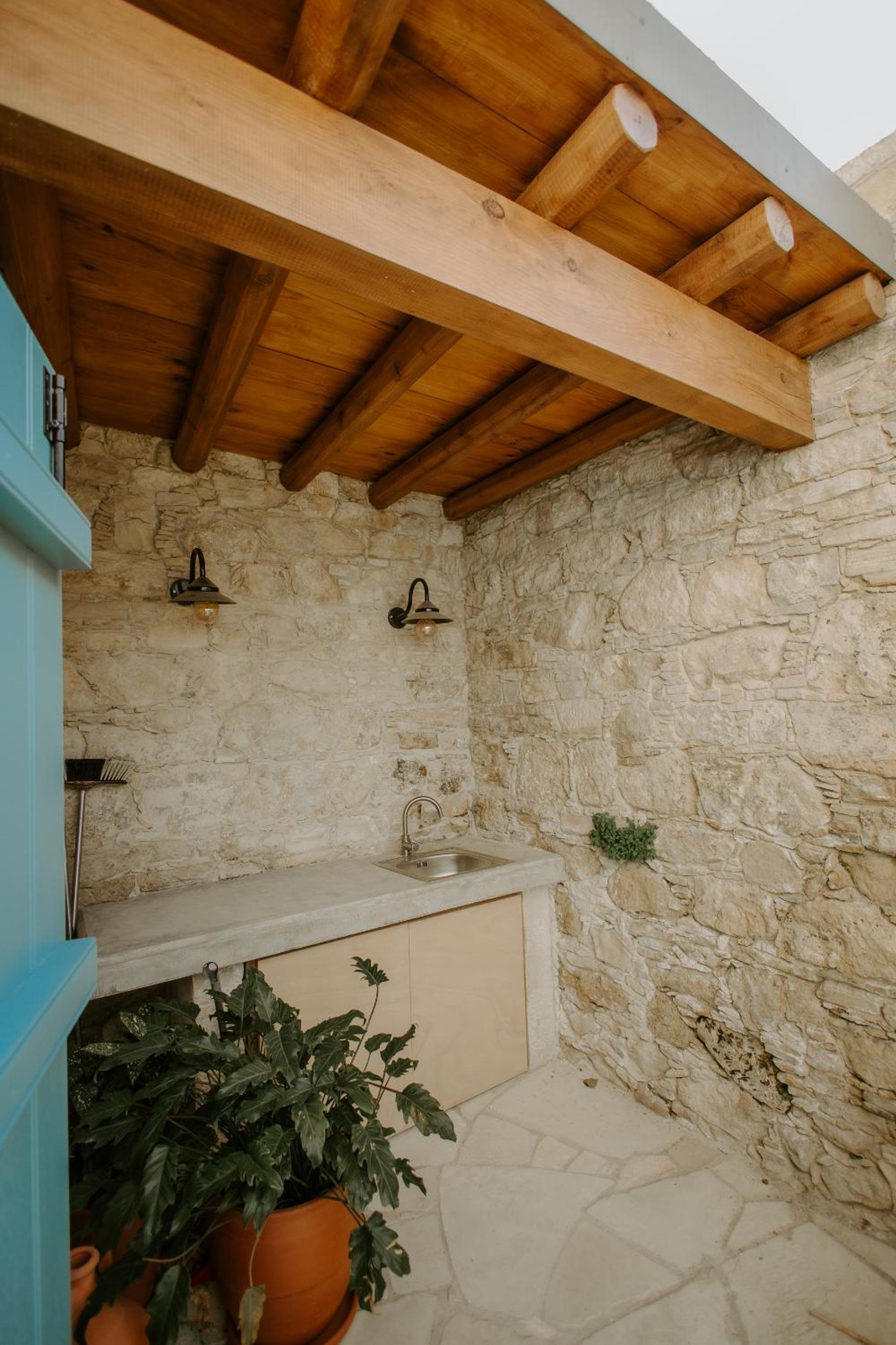 Smaragda's Guest Rooms