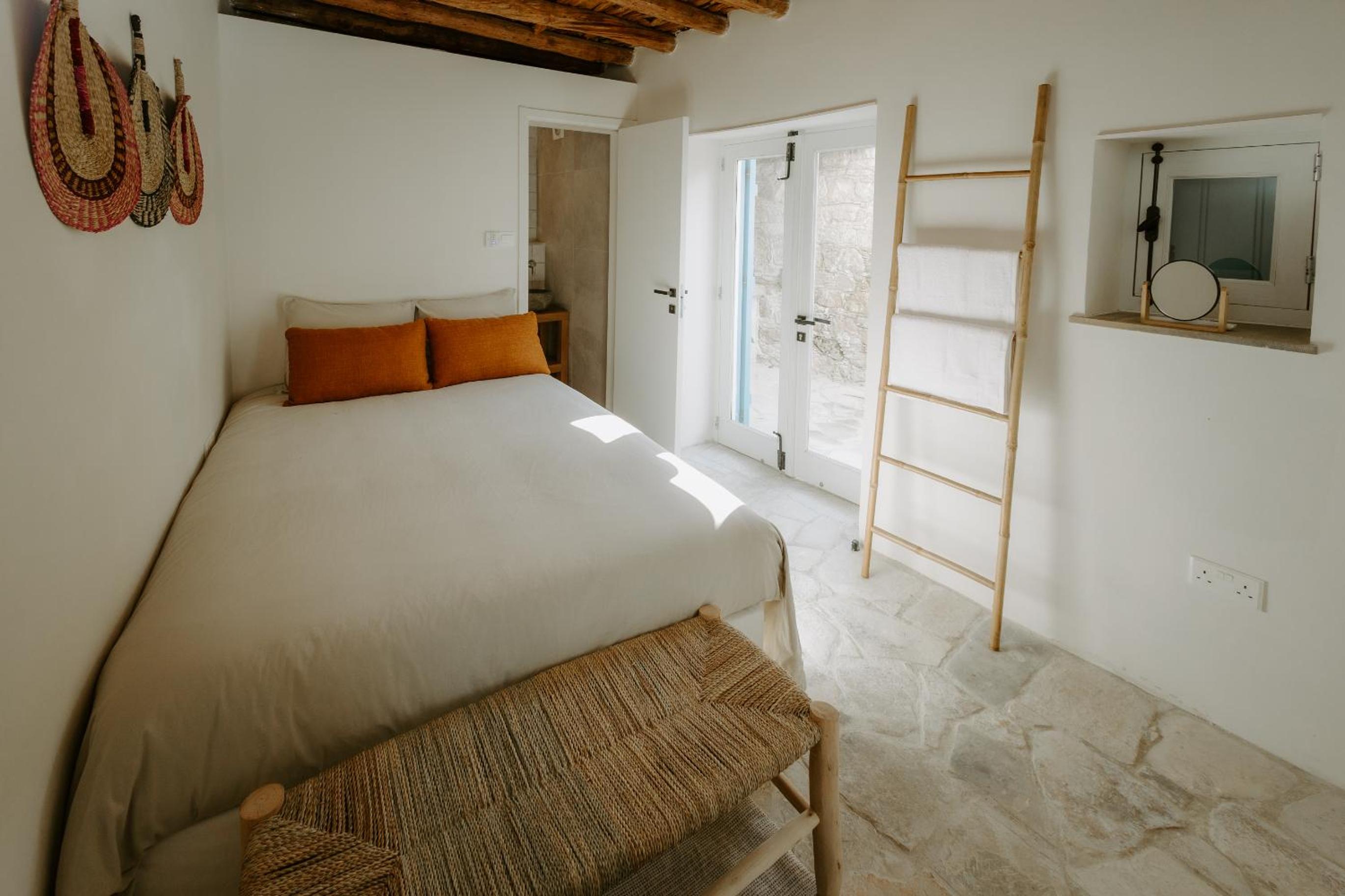 Smaragda's Guest Rooms