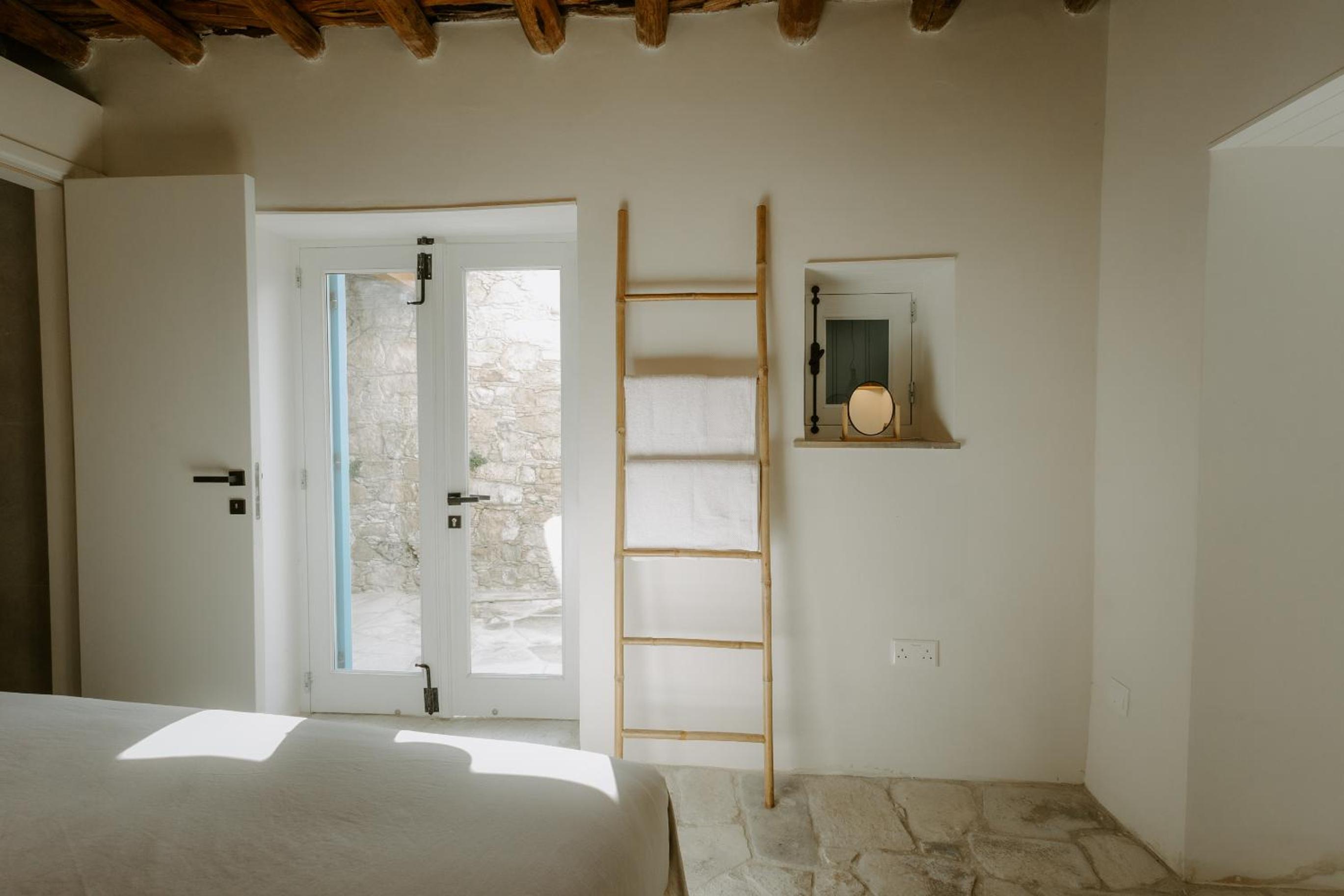 Smaragda's Guest Rooms