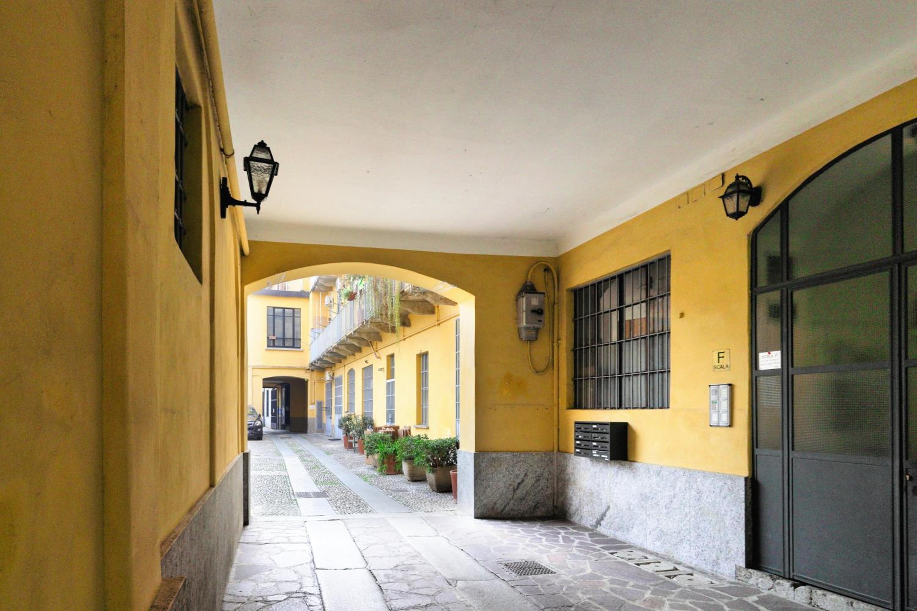 Hostmate - Milano - Via Col Di Lana - Navigli