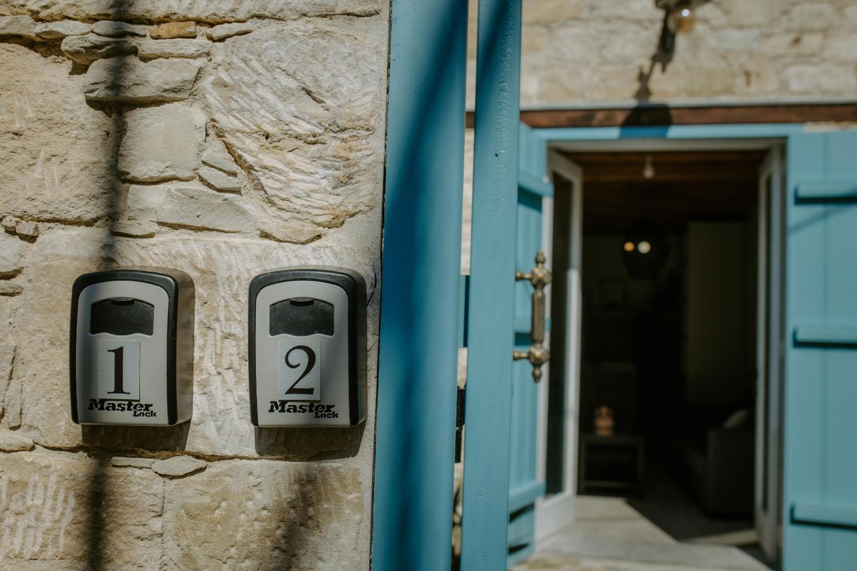 Smaragda's Guest Rooms