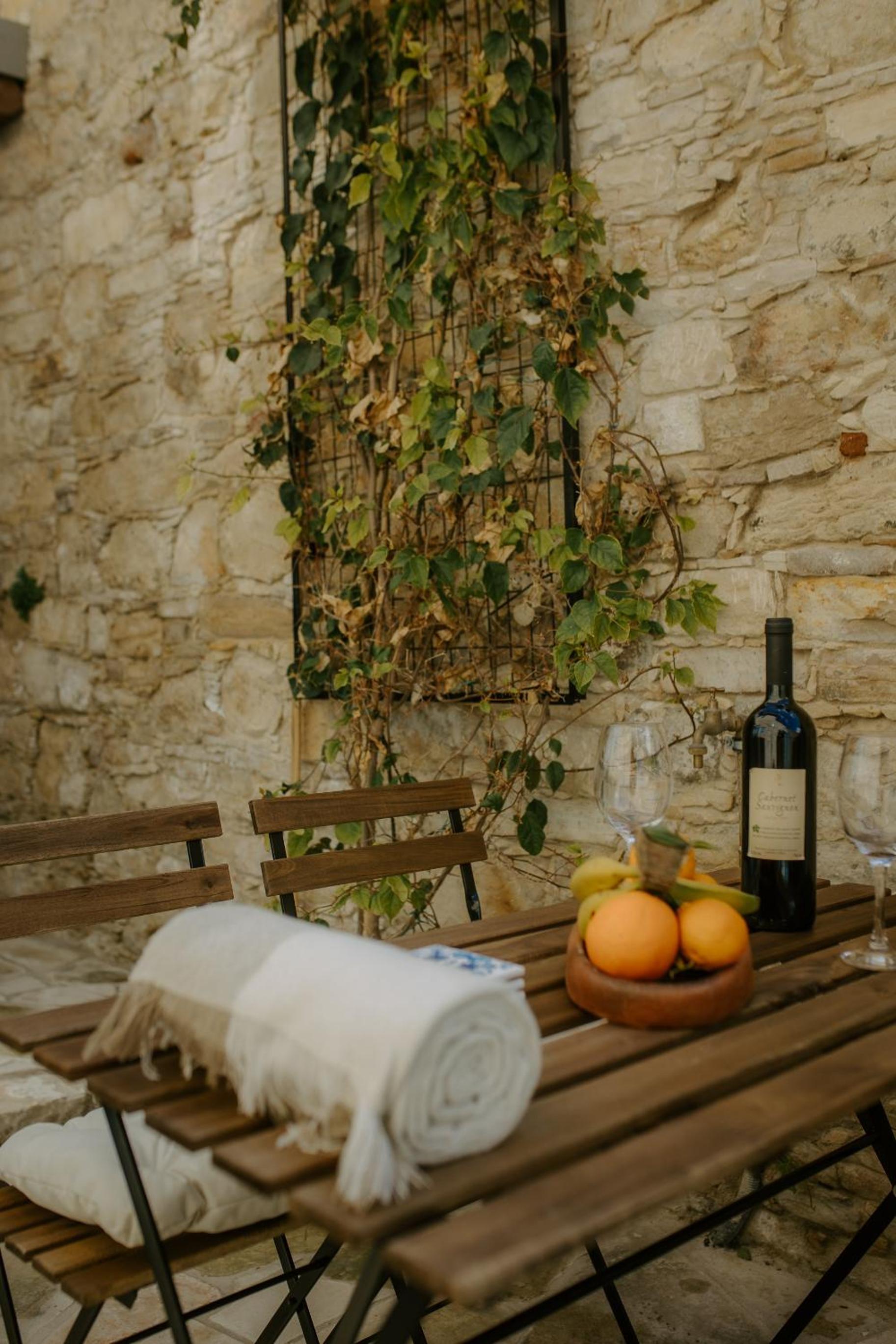 Smaragda's Guest Rooms