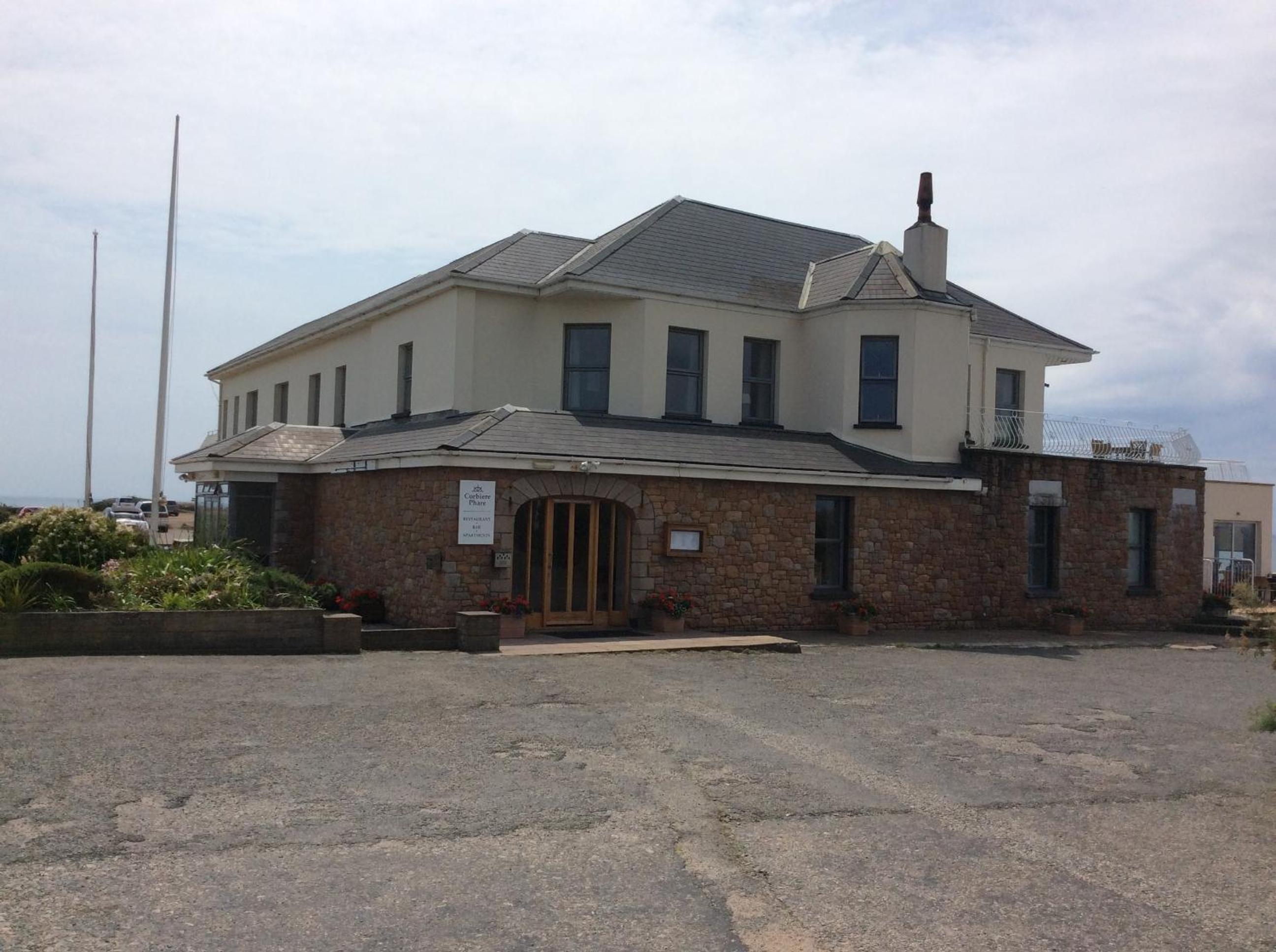 Corbiere Phare Apartments
