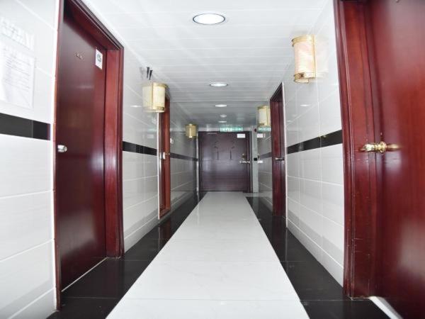 Traveller's Hostel