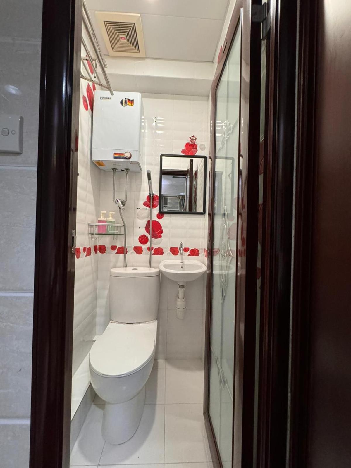Traveller's Hostel