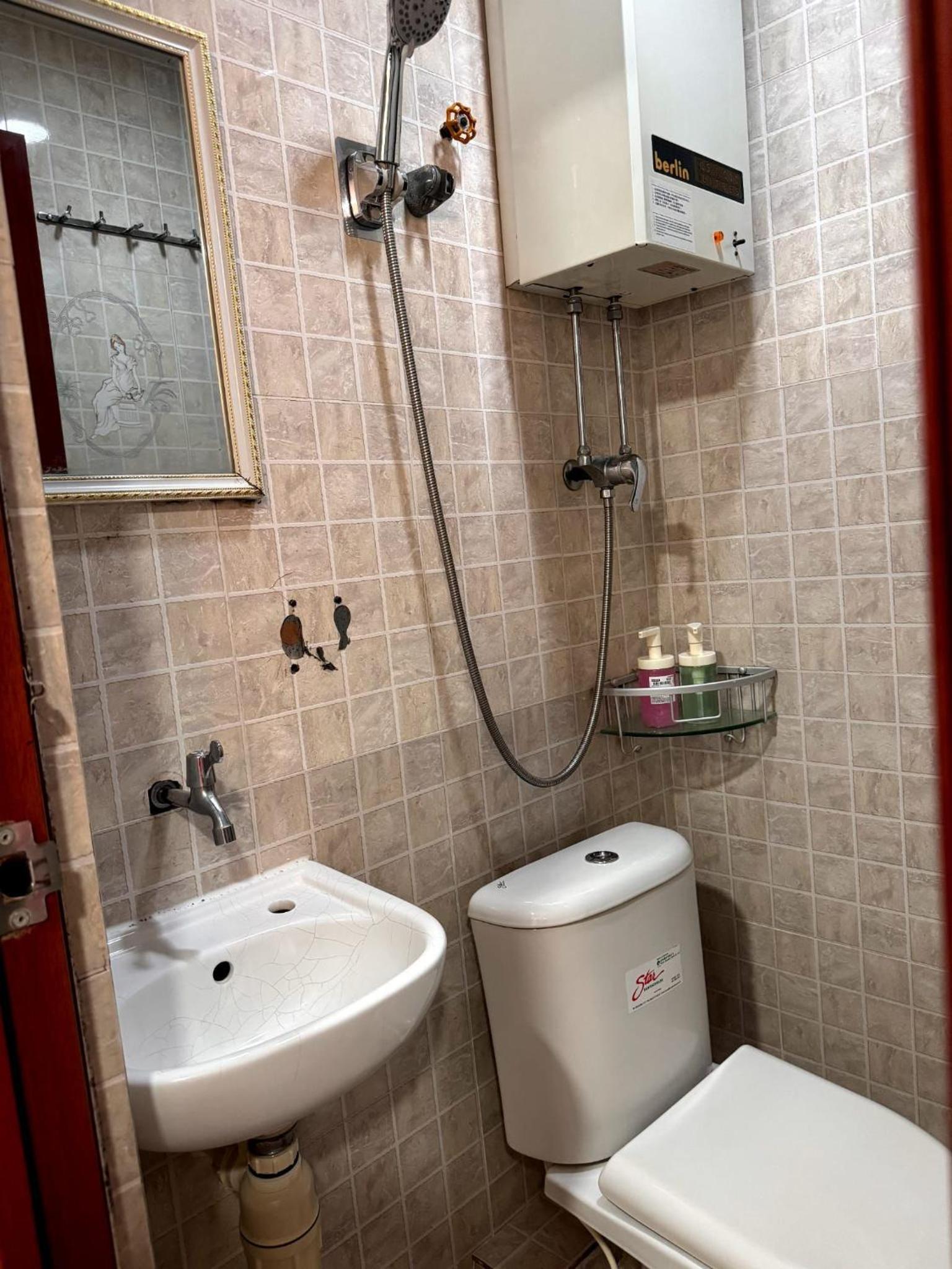 Traveller's Hostel