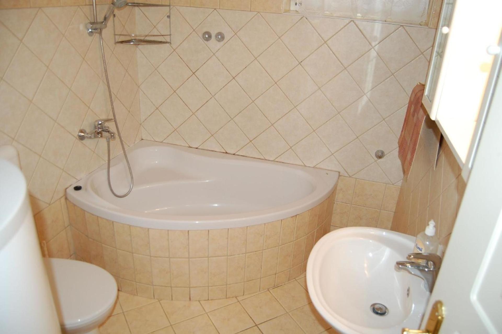 Bdis Apartmen 2 view 3