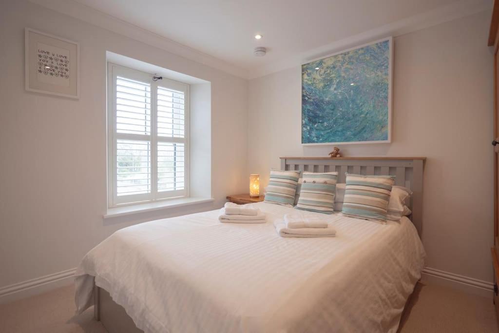 Chy An Gweal Farm Cottage view 3