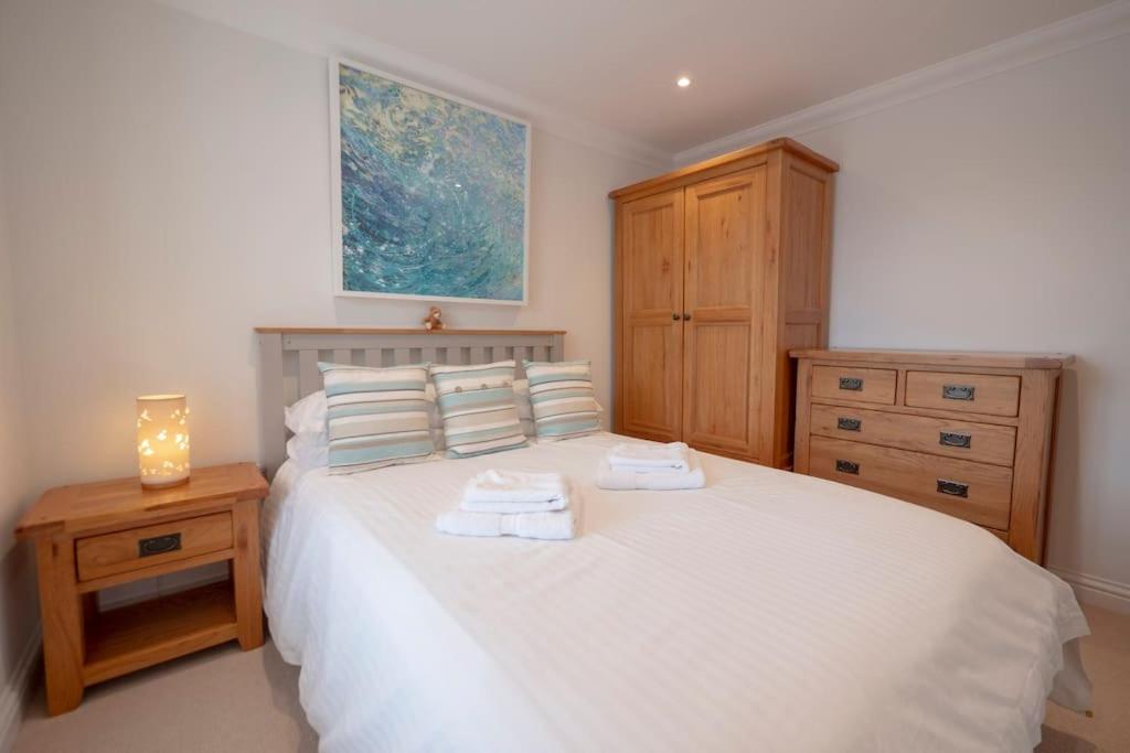 Chy An Gweal Farm Cottage view 4