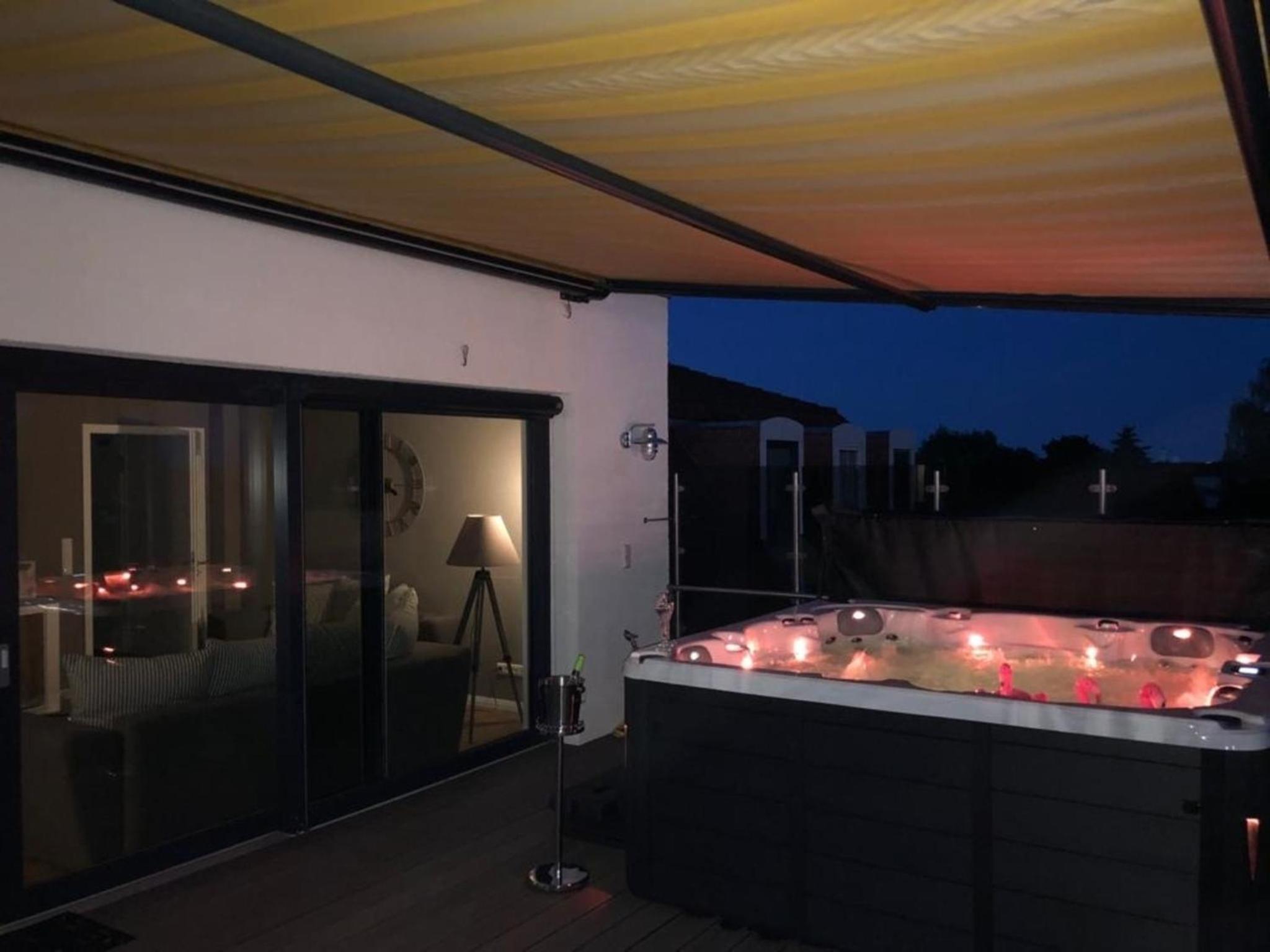 Penthousewohnung, Whirlpool auf der Dachterrasse zubuchbar