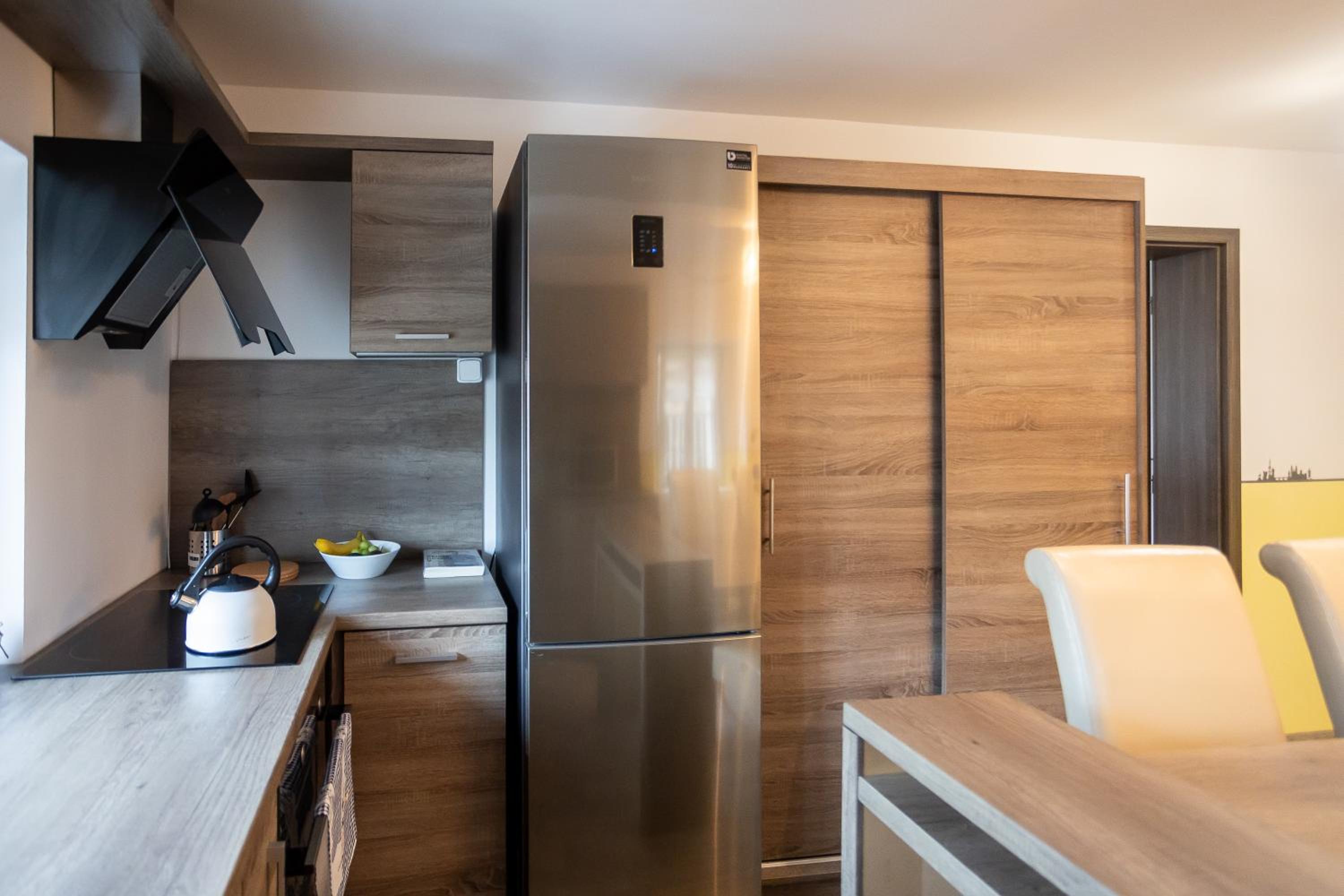 Spacious Apartment 20 Min from National Theatre