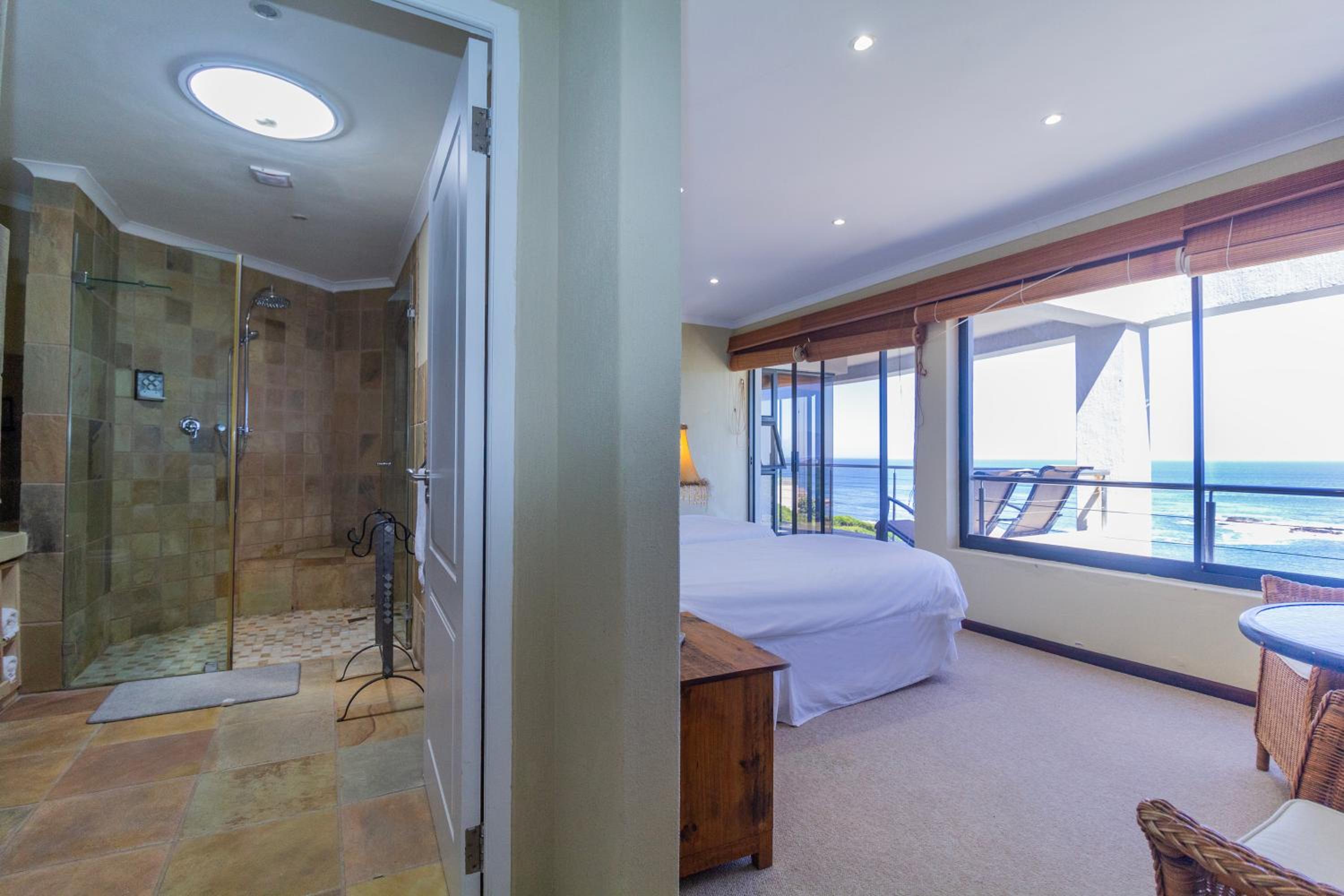 Whale Waters Self Catering Gansbaai